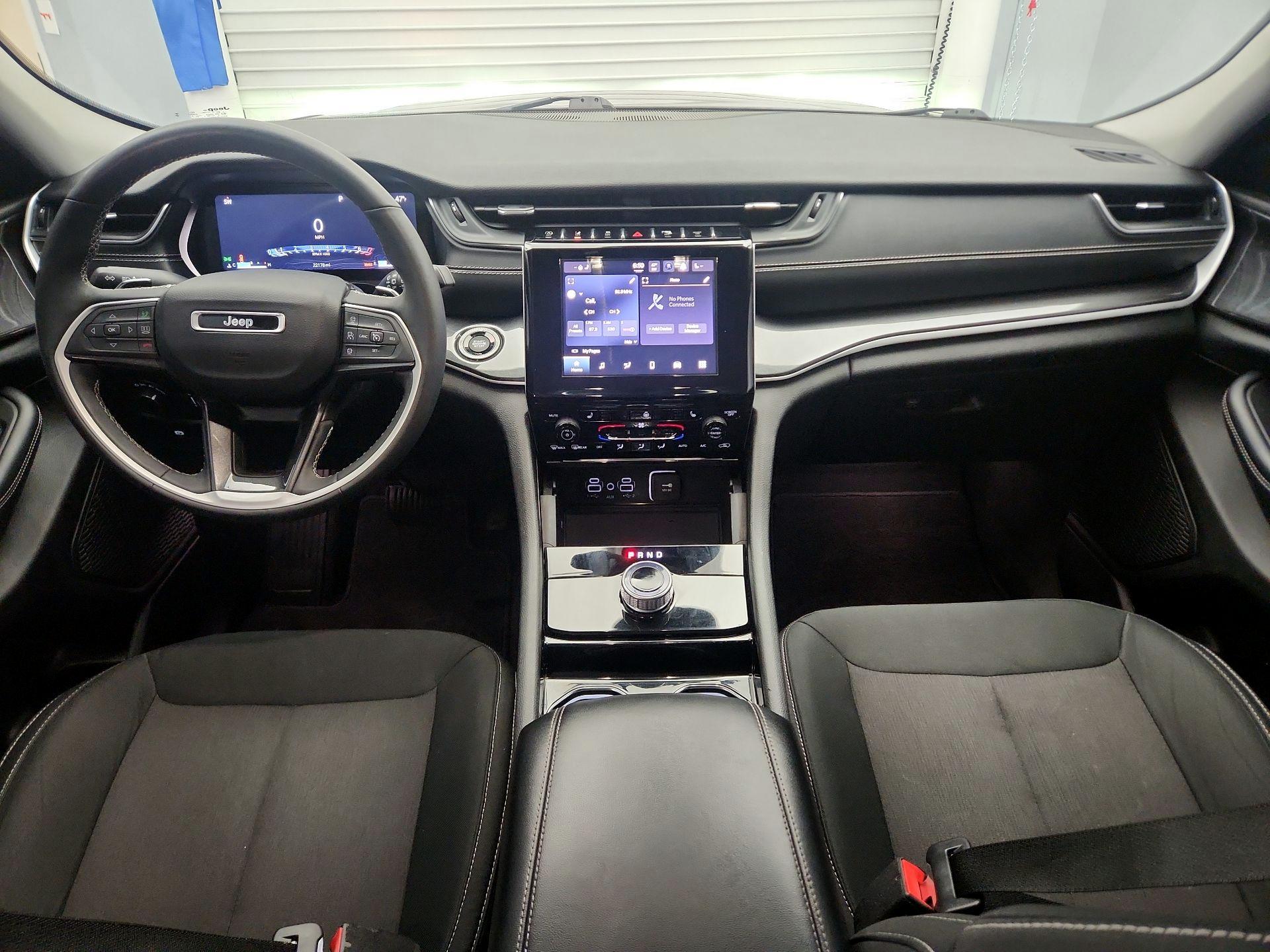 Thumbnail: 2023 Jeep Grand Cherokee - 9