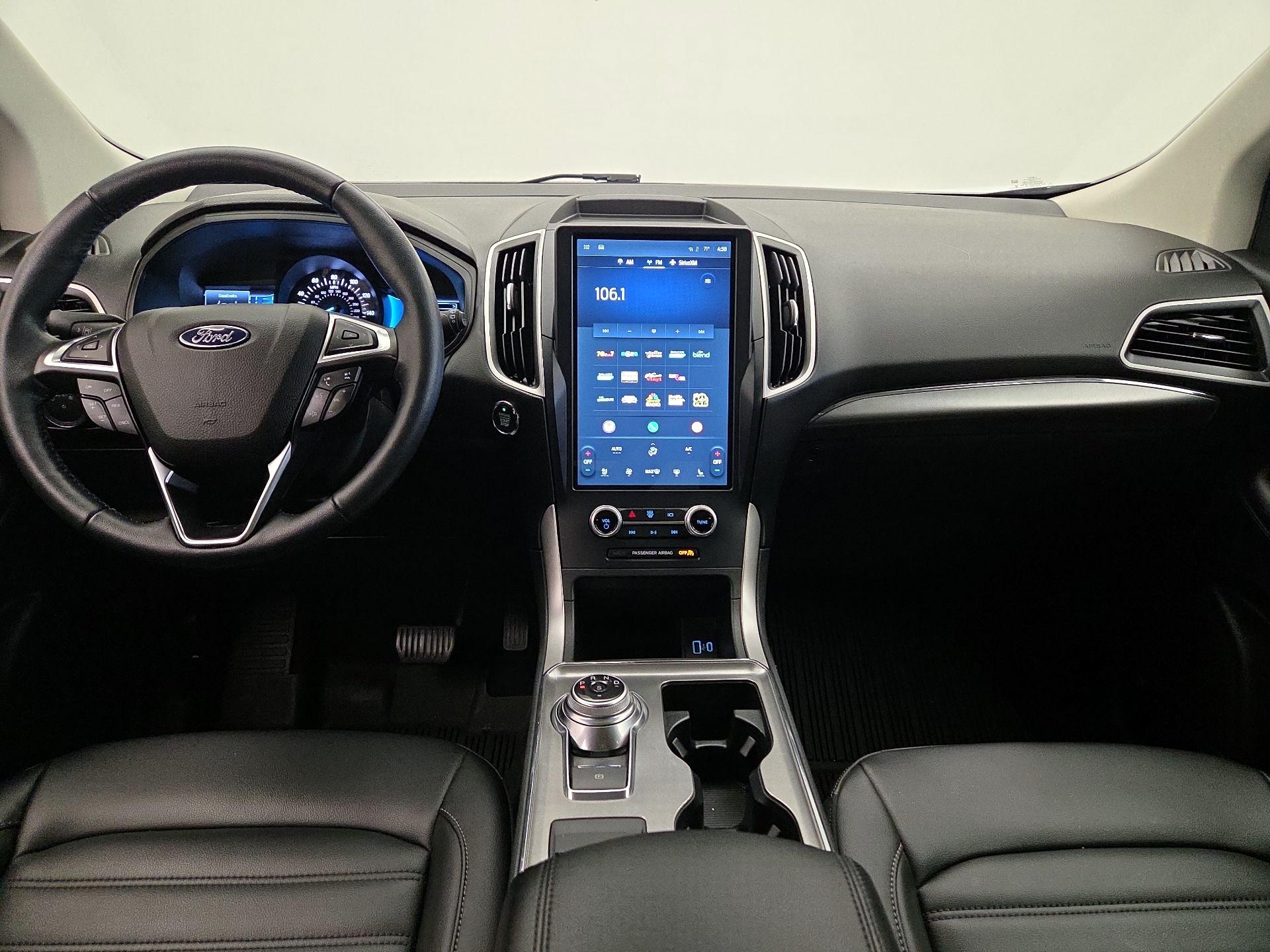 Thumbnail: 2022 Ford Edge - 9