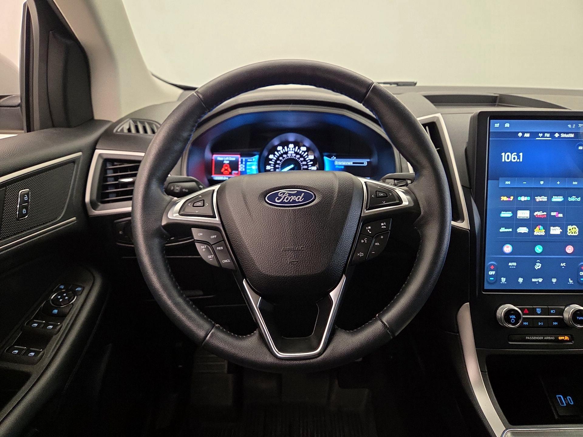 Thumbnail: 2022 Ford Edge - 10