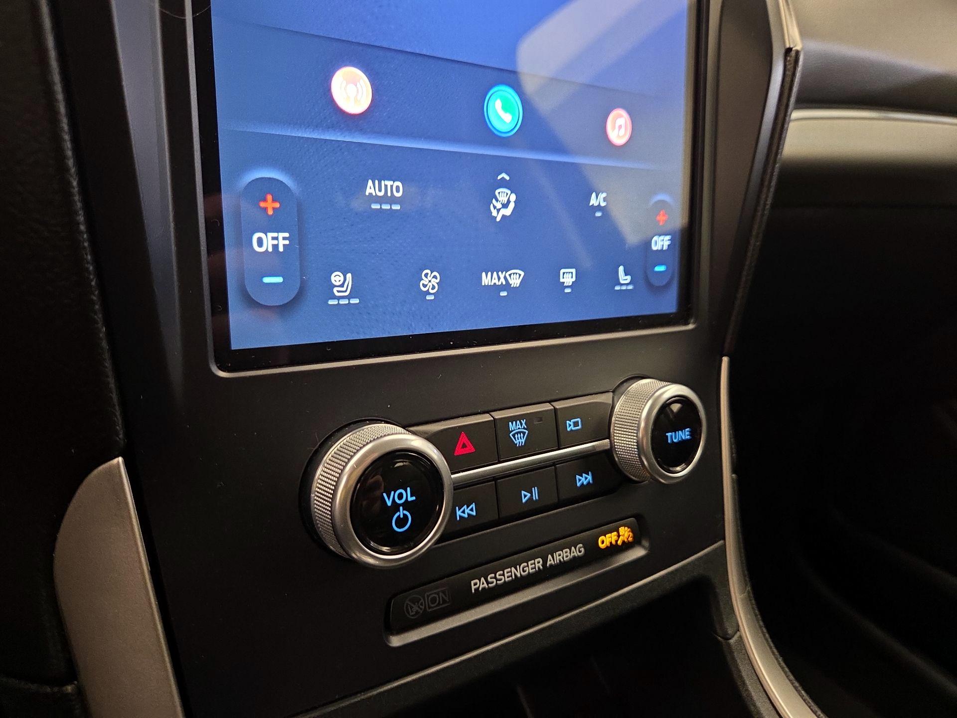 Thumbnail: 2022 Ford Edge - 16