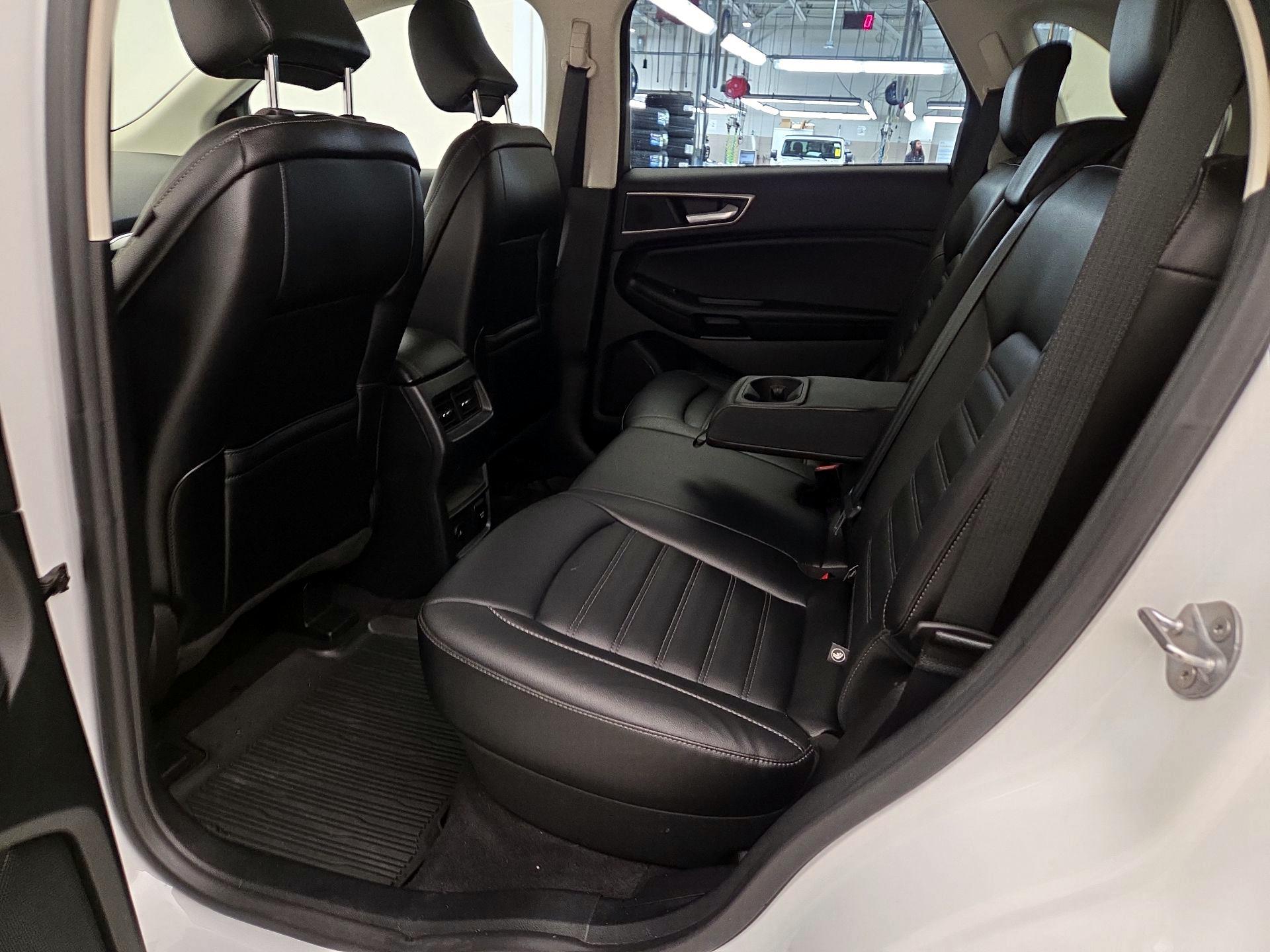 Thumbnail: 2022 Ford Edge - 19