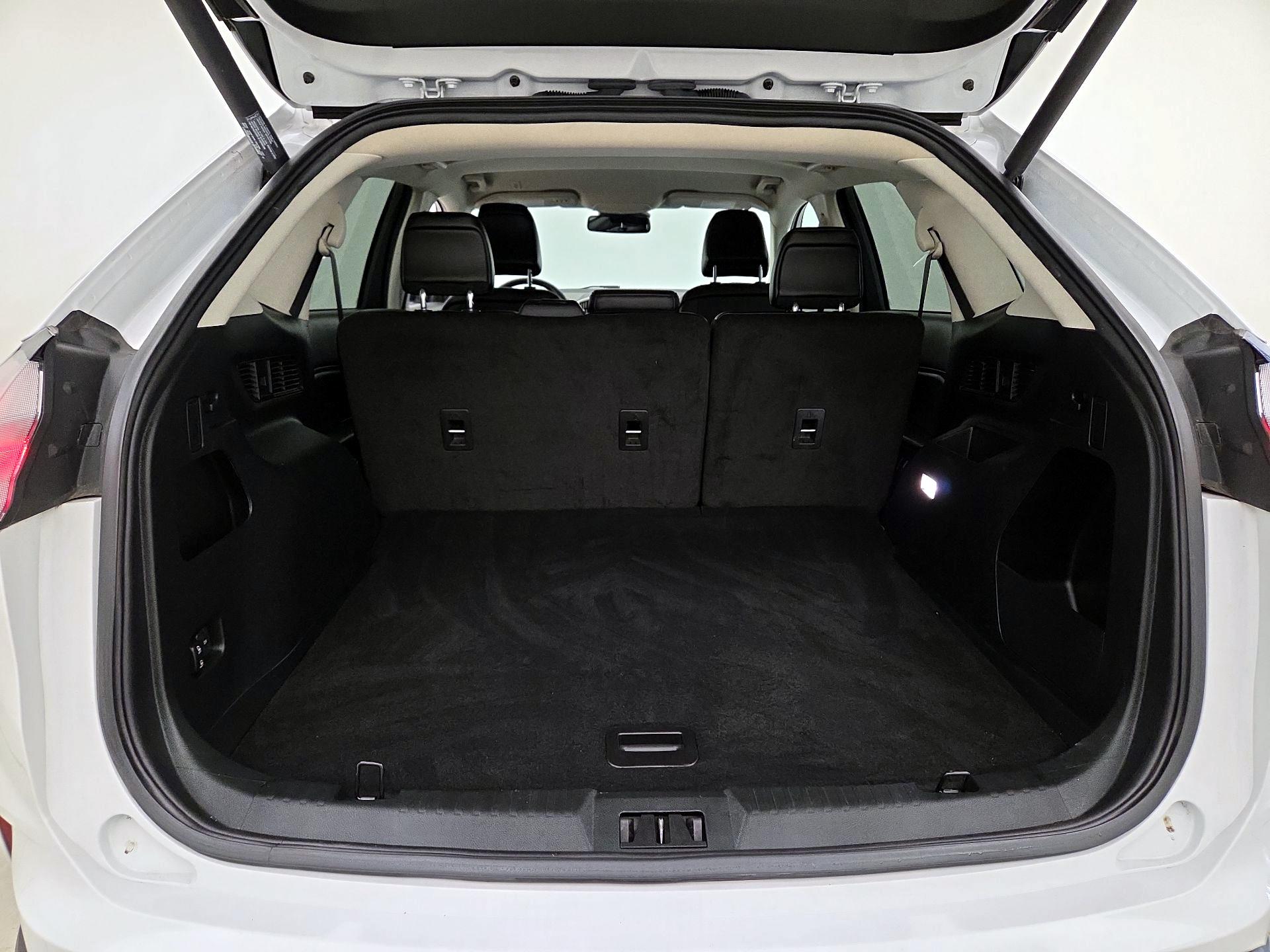 Thumbnail: 2022 Ford Edge - 20