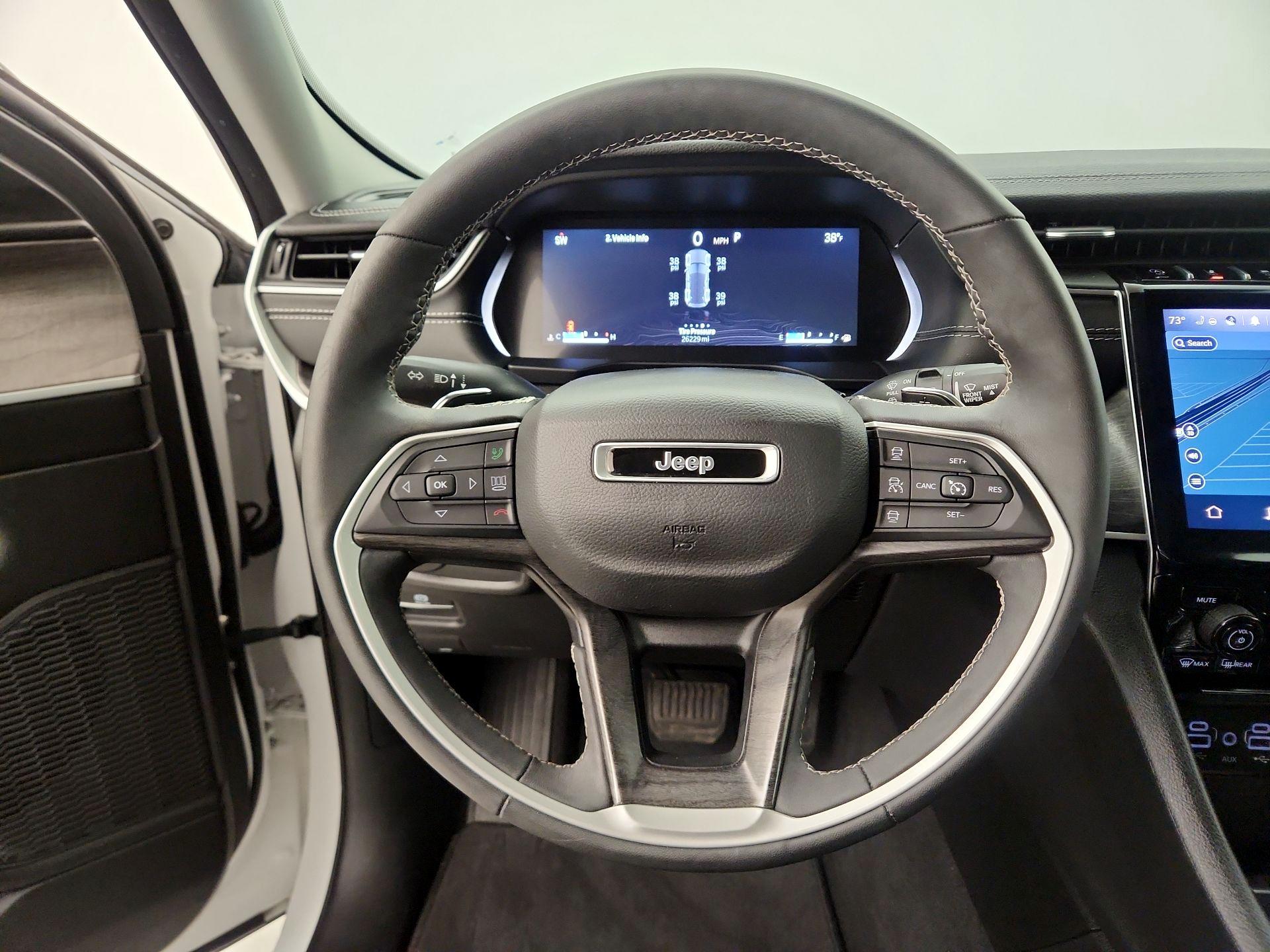 Thumbnail: 2023 Jeep Grand Cherokee - 10