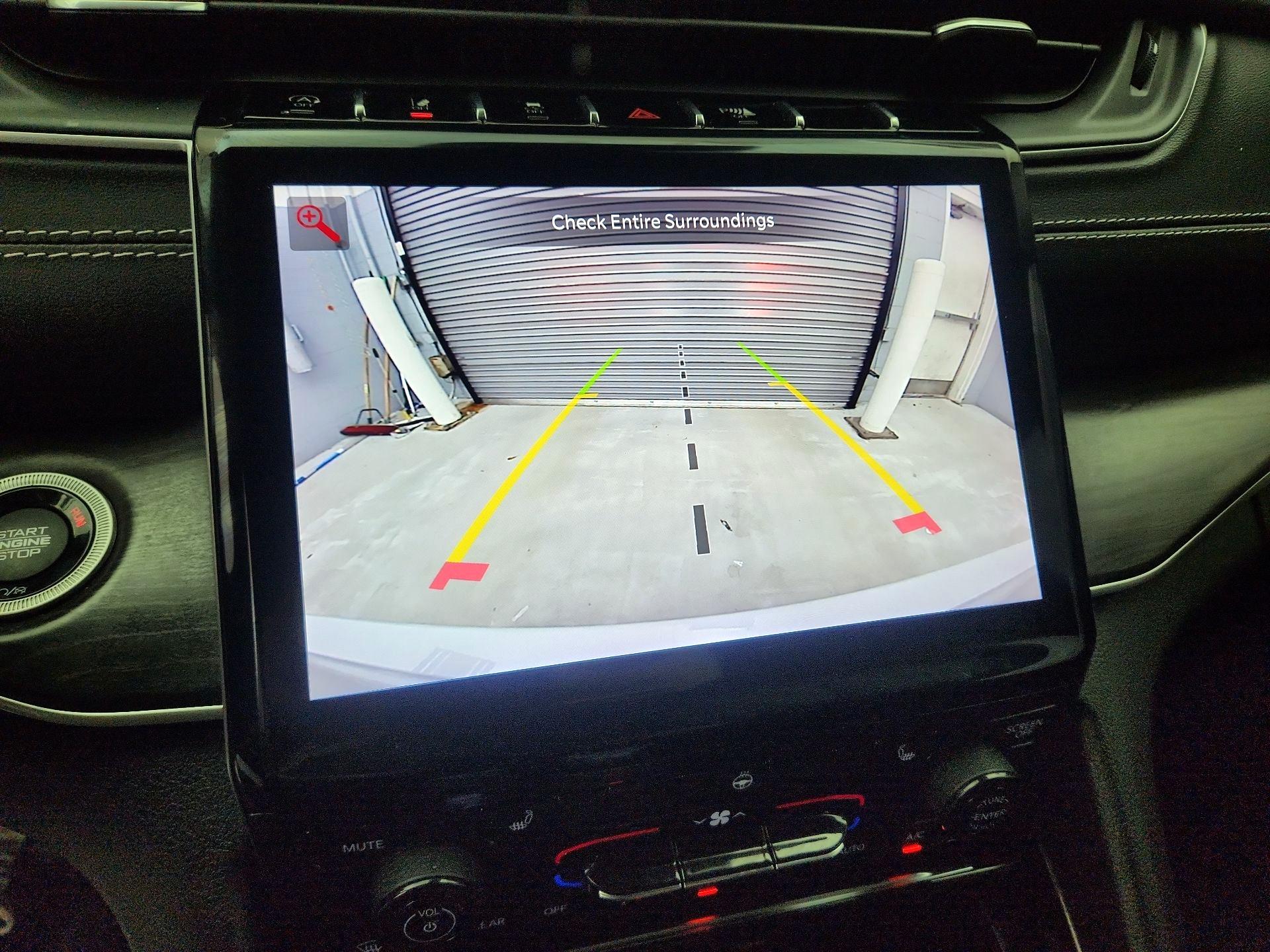 Thumbnail: 2023 Jeep Grand Cherokee - 15