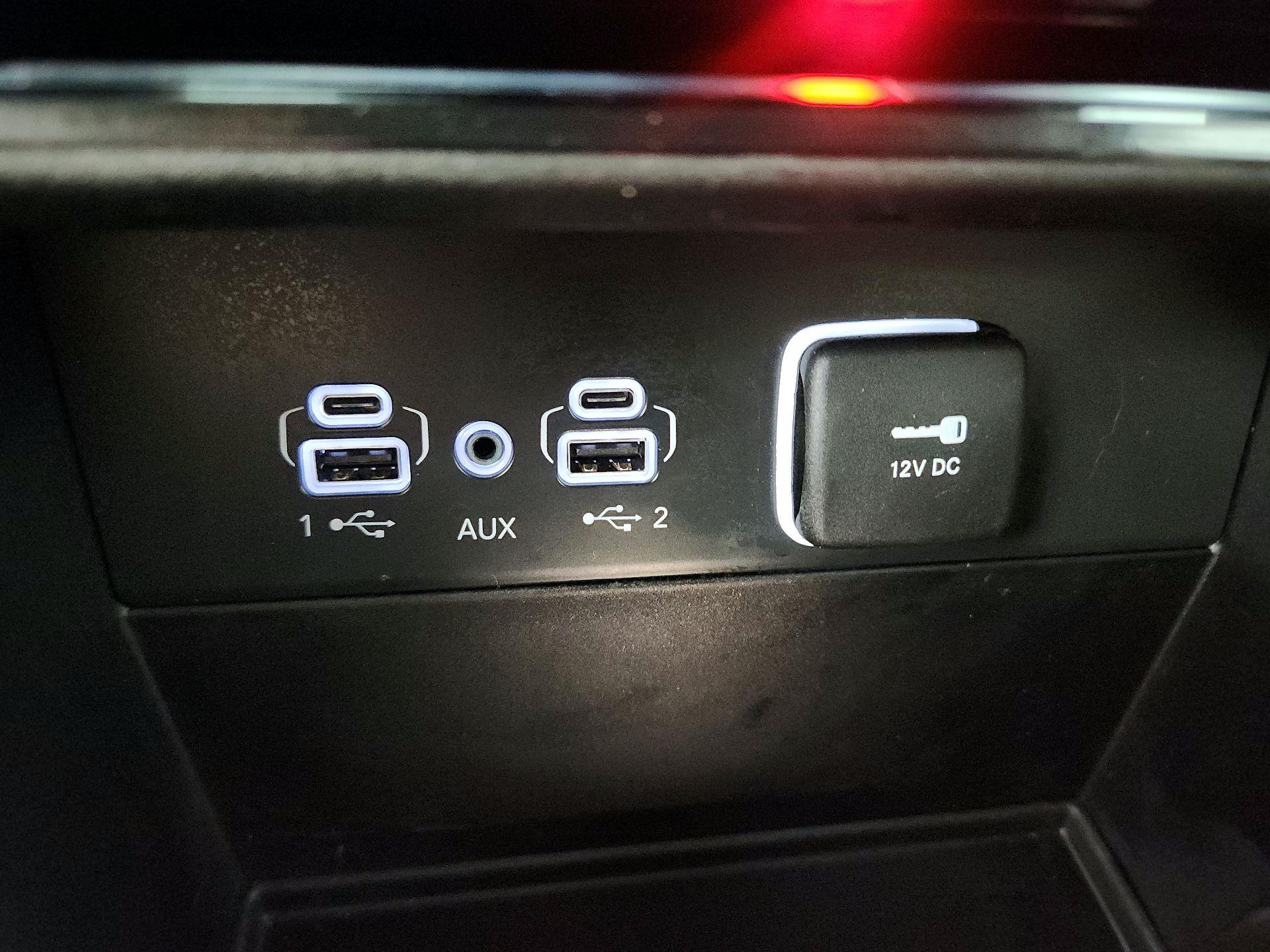 Thumbnail: 2023 Jeep Grand Cherokee - 19