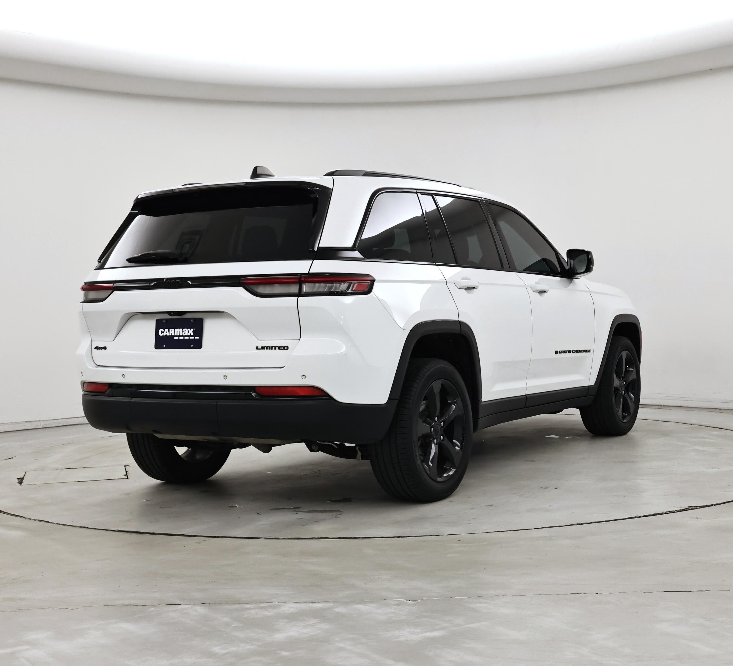Thumbnail: 2023 Jeep Grand Cherokee - 8