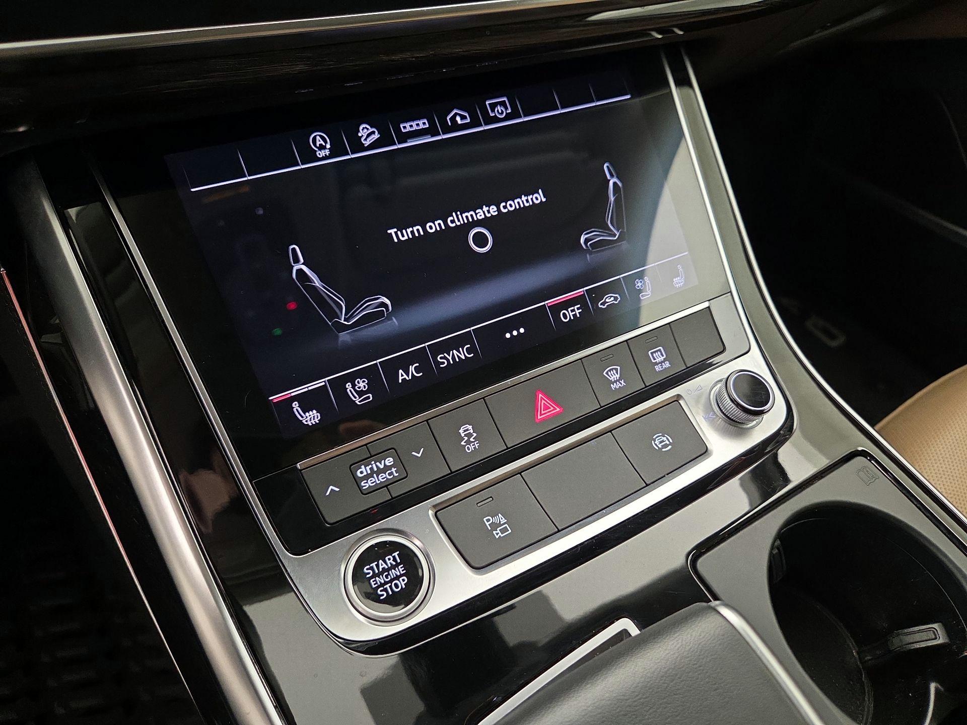 Thumbnail: 2022 Audi Q7 - 16