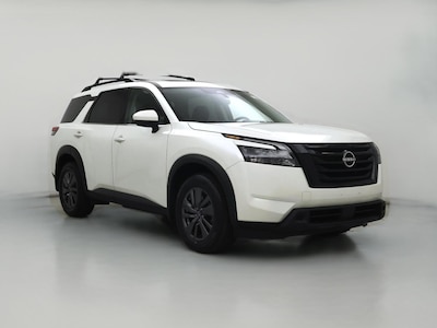 2023 Nissan Pathfinder SV