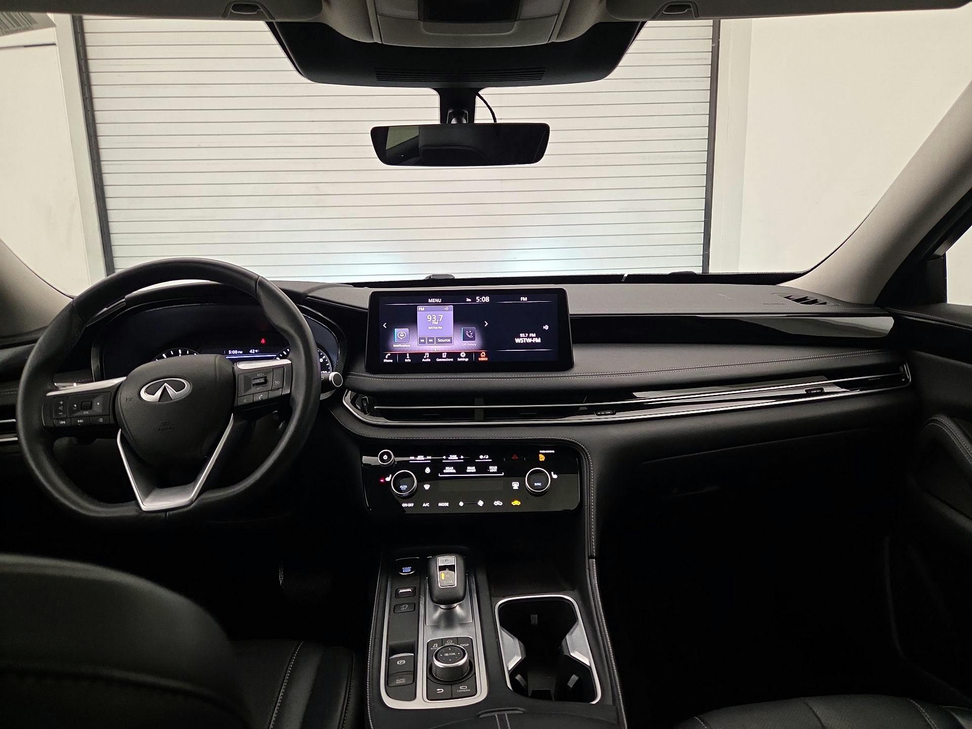 Thumbnail: 2023 INFINITI QX60 - 9