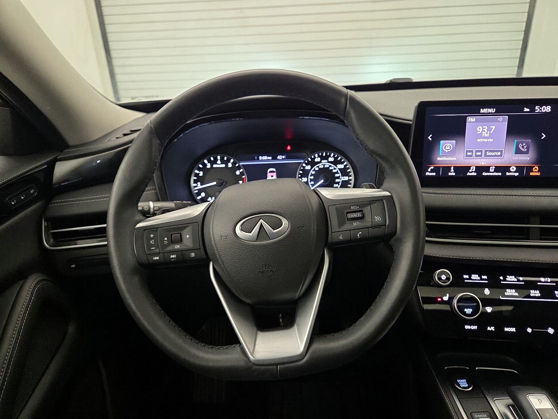 Thumbnail: 2023 INFINITI QX60 - 10