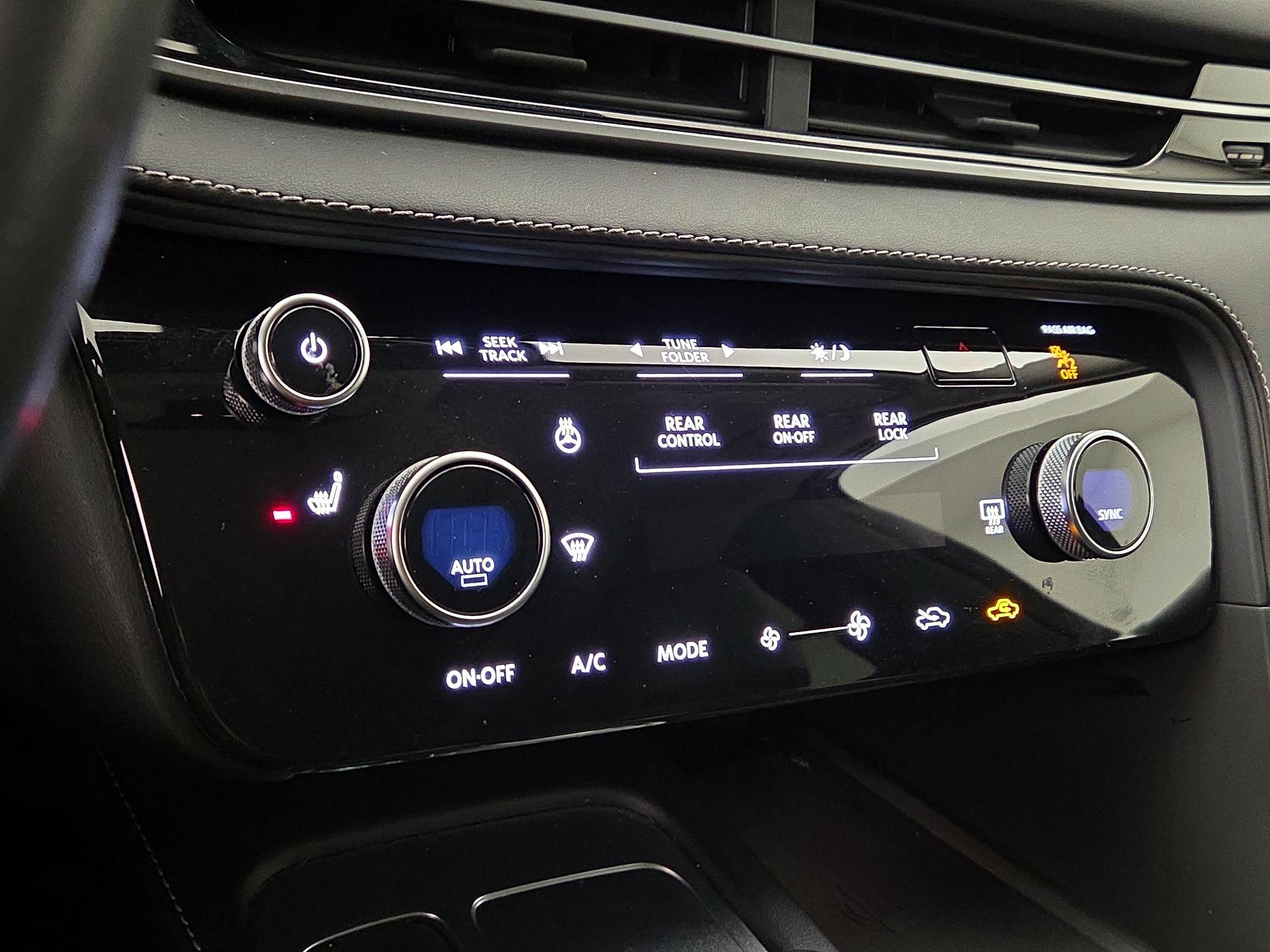 Thumbnail: 2023 INFINITI QX60 - 16