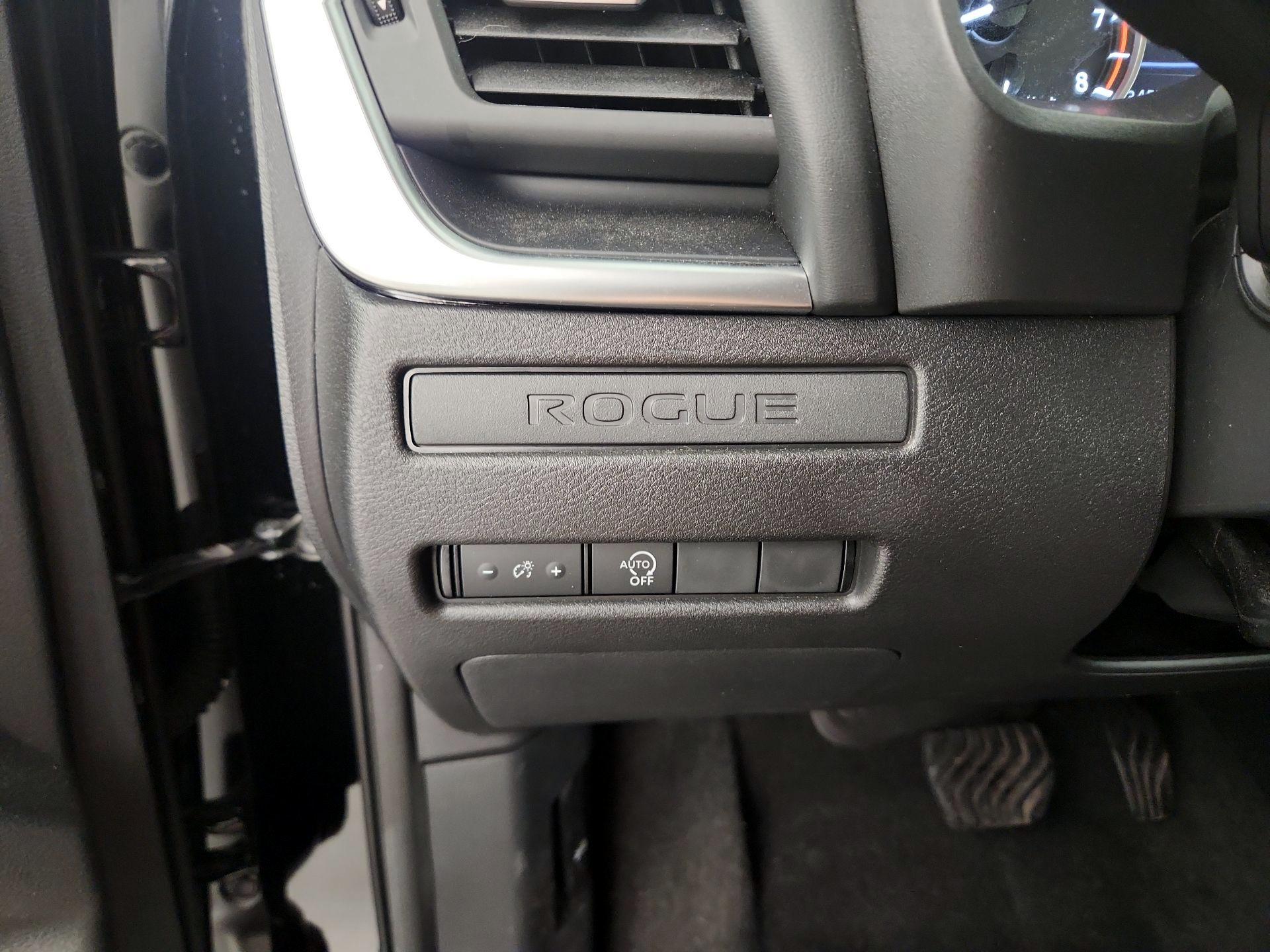 Thumbnail: 2023 Nissan Rogue - 13