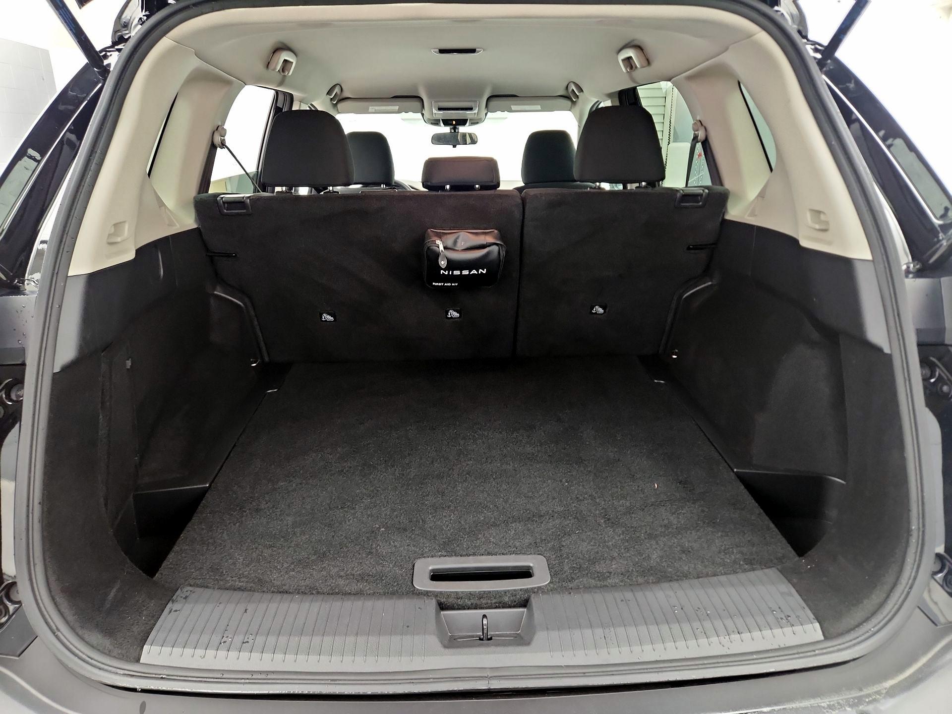 Thumbnail: 2023 Nissan Rogue - 20