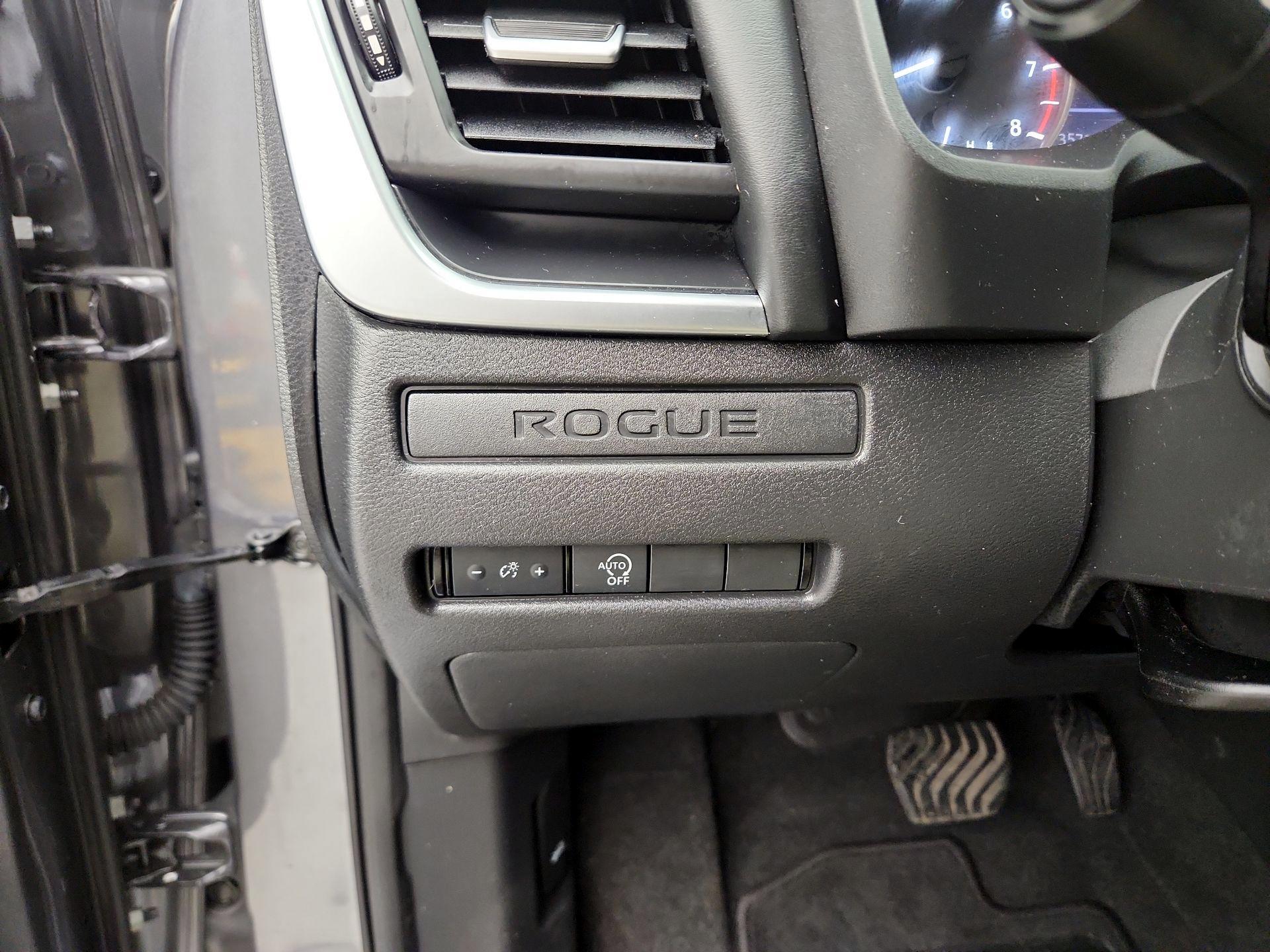 Thumbnail: 2023 Nissan Rogue - 13