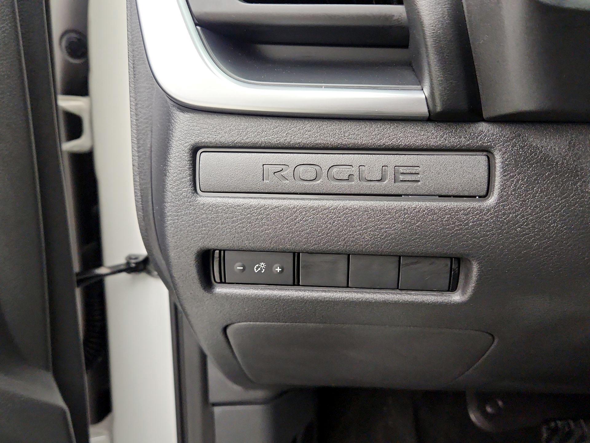 Thumbnail: 2022 Nissan Rogue - 13