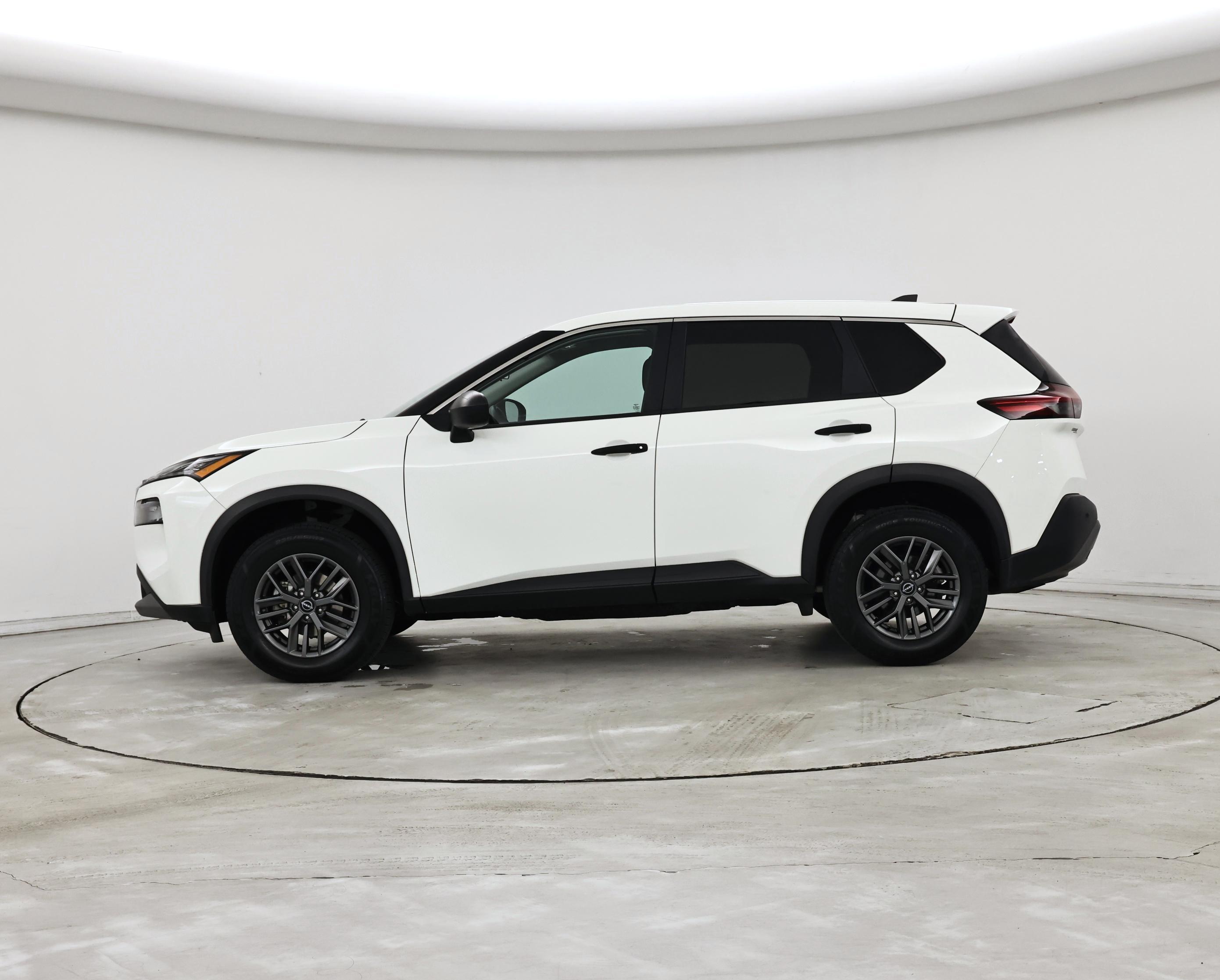 Thumbnail: 2022 Nissan Rogue - 3