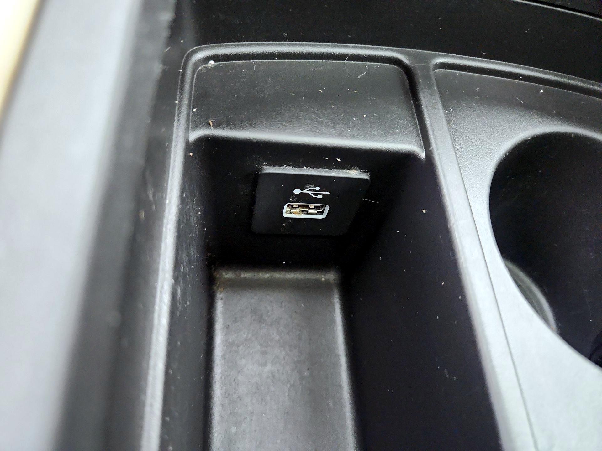 Thumbnail: 2023 Acura RDX - 18