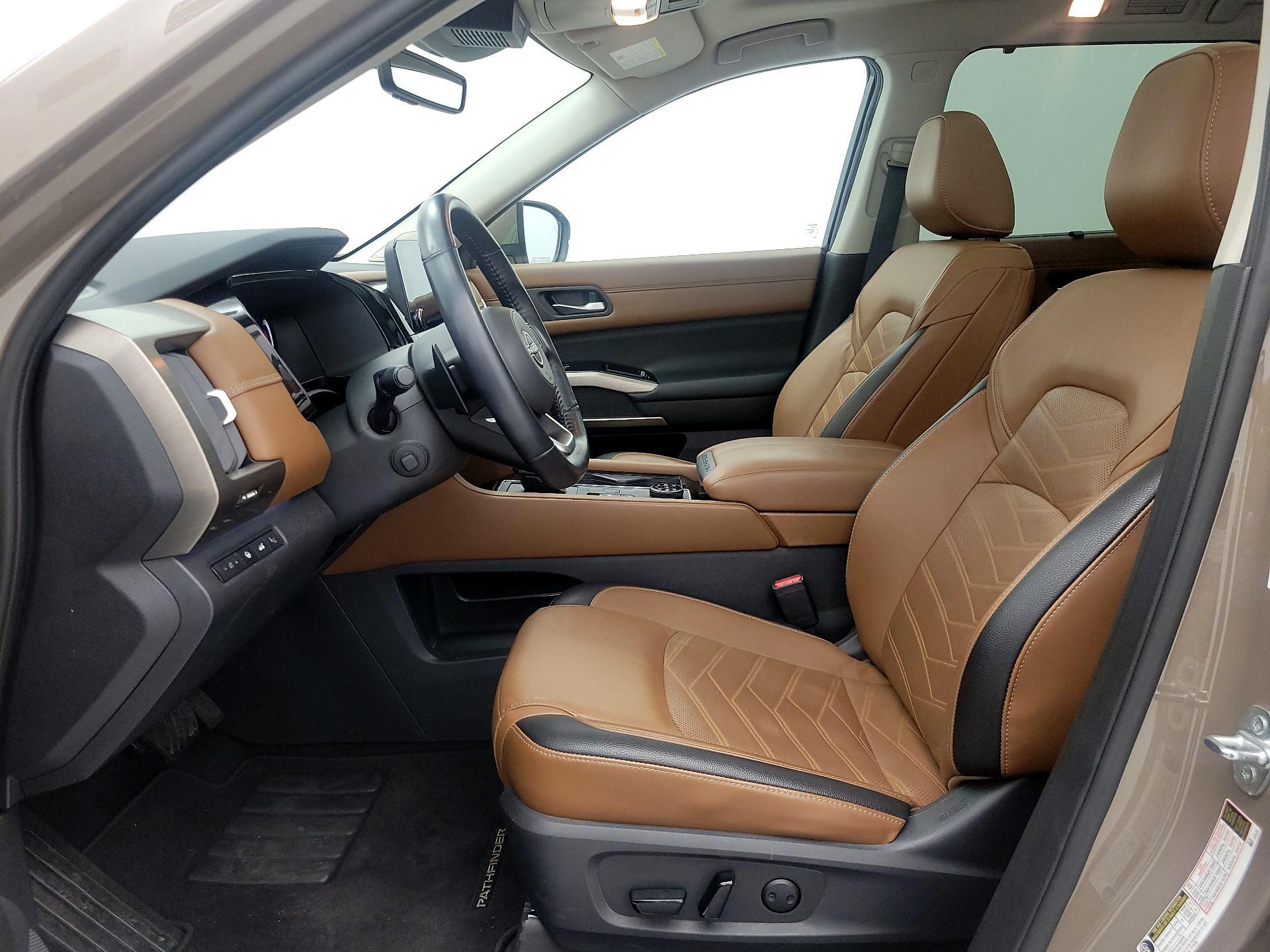 Thumbnail: 2023 Nissan Pathfinder - 11