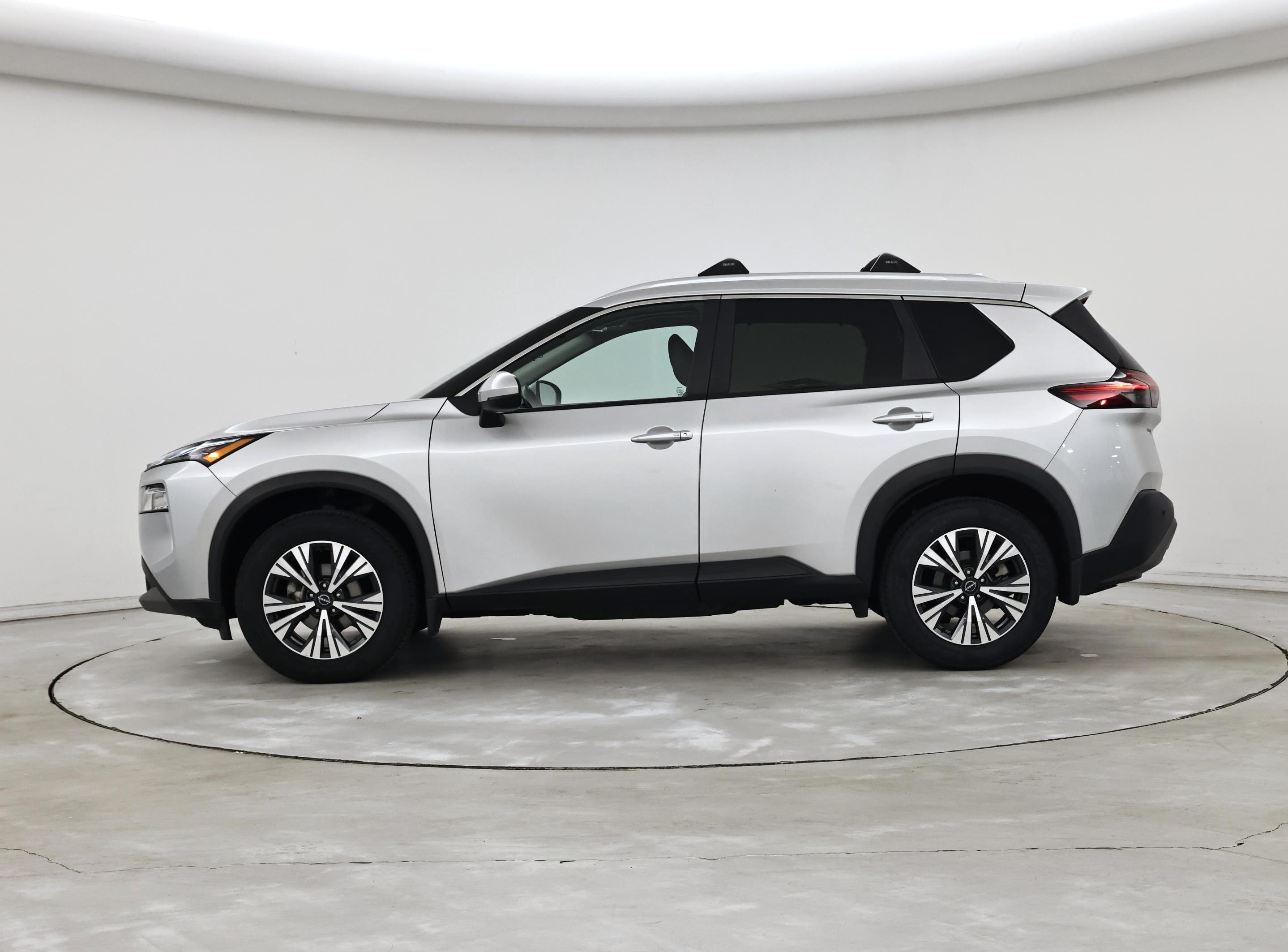 Thumbnail: 2023 Nissan Rogue - 3