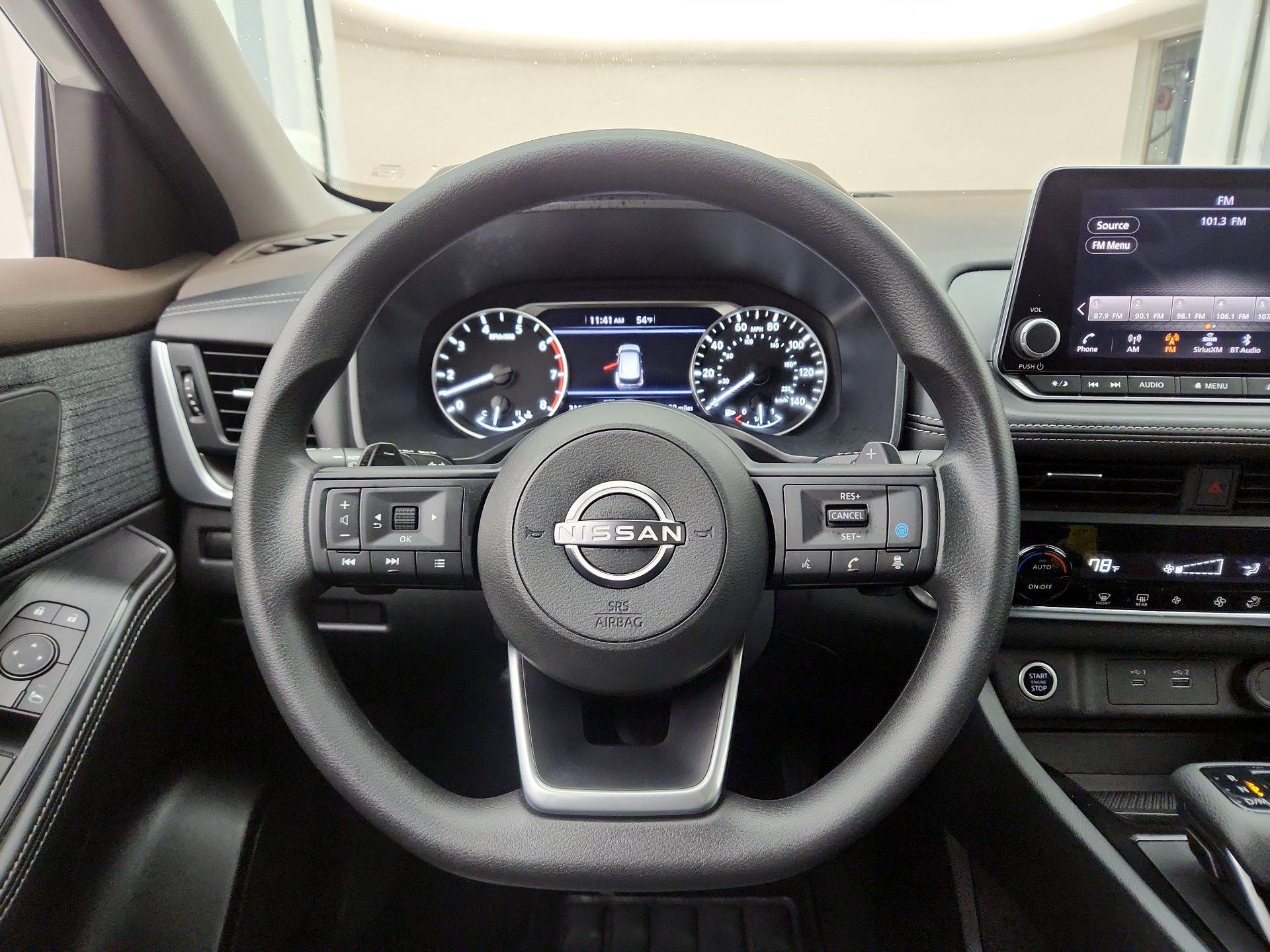 Thumbnail: 2023 Nissan Rogue - 10