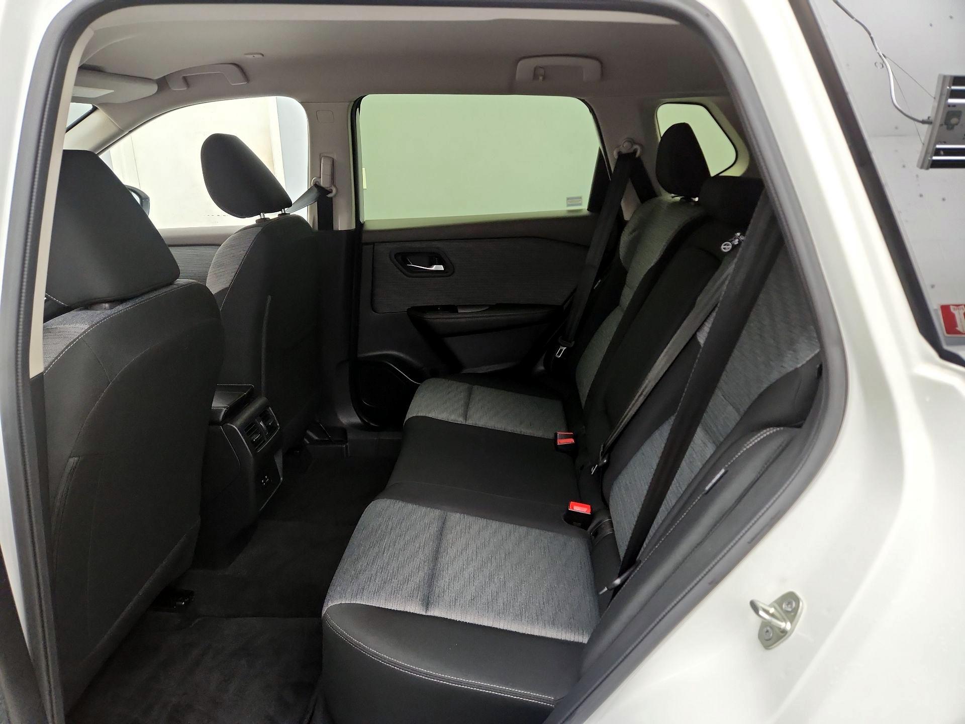 Thumbnail: 2023 Nissan Rogue - 19