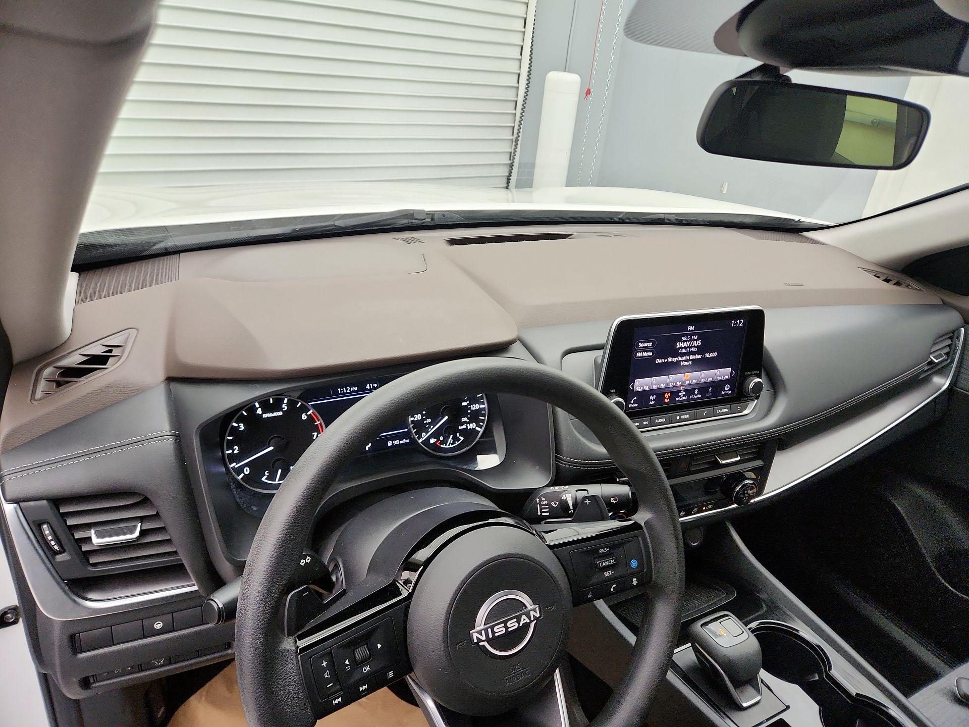 Thumbnail: 2023 Nissan Rogue - 9