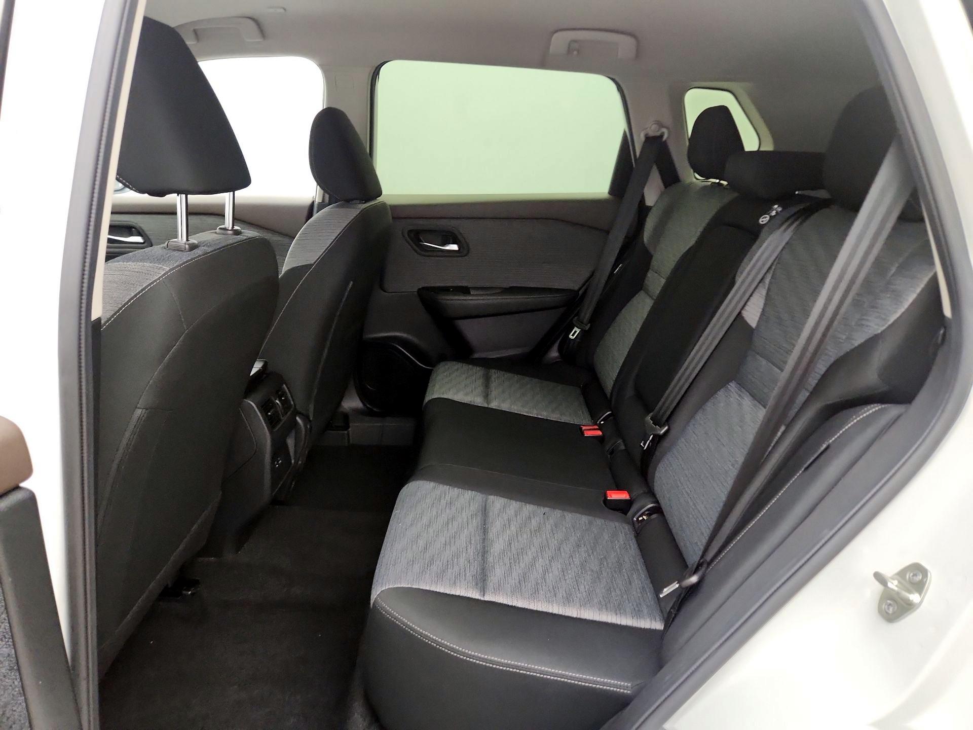 Thumbnail: 2023 Nissan Rogue - 19