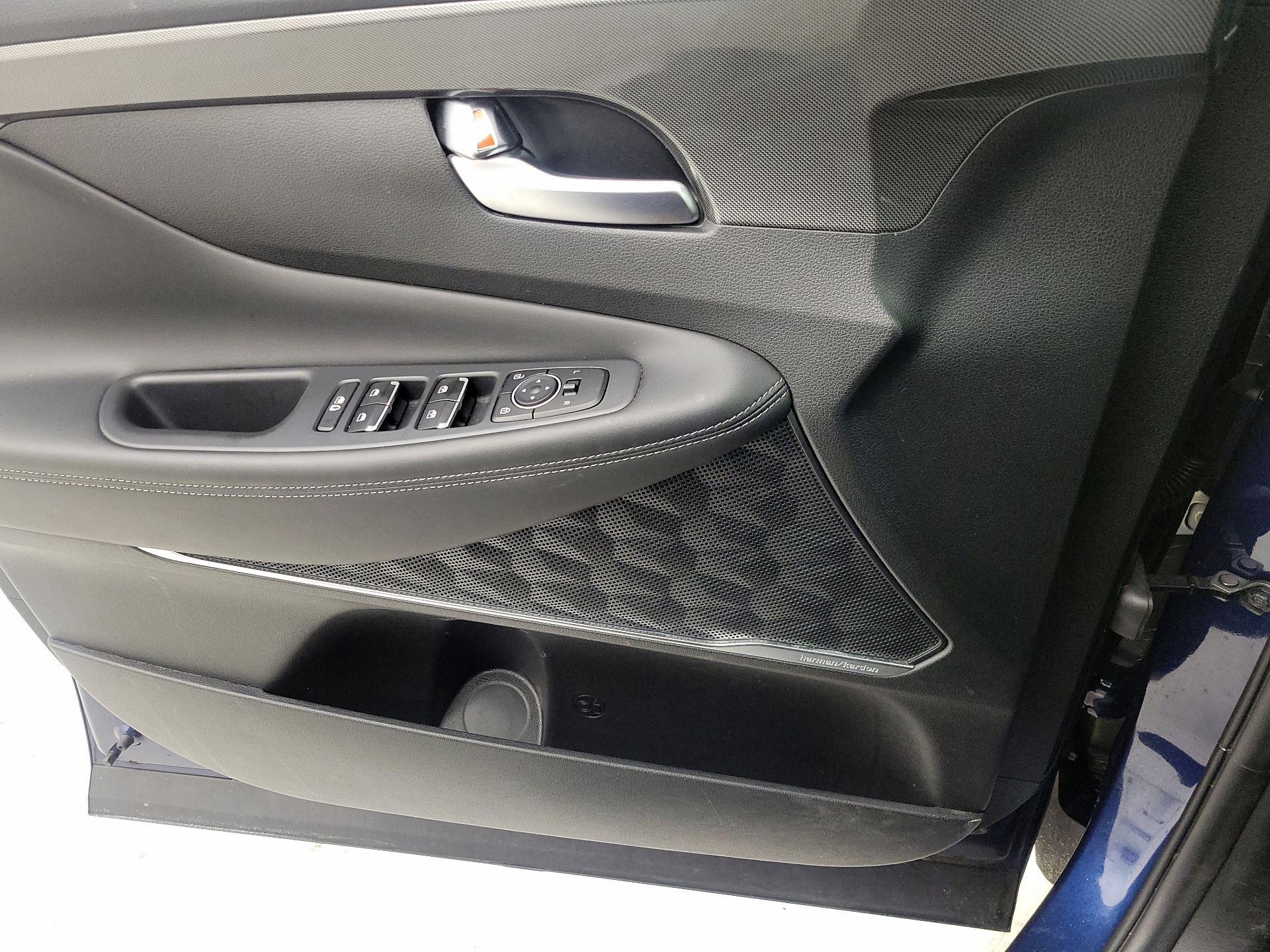 Thumbnail: 2023 Hyundai Santa Fe - 12