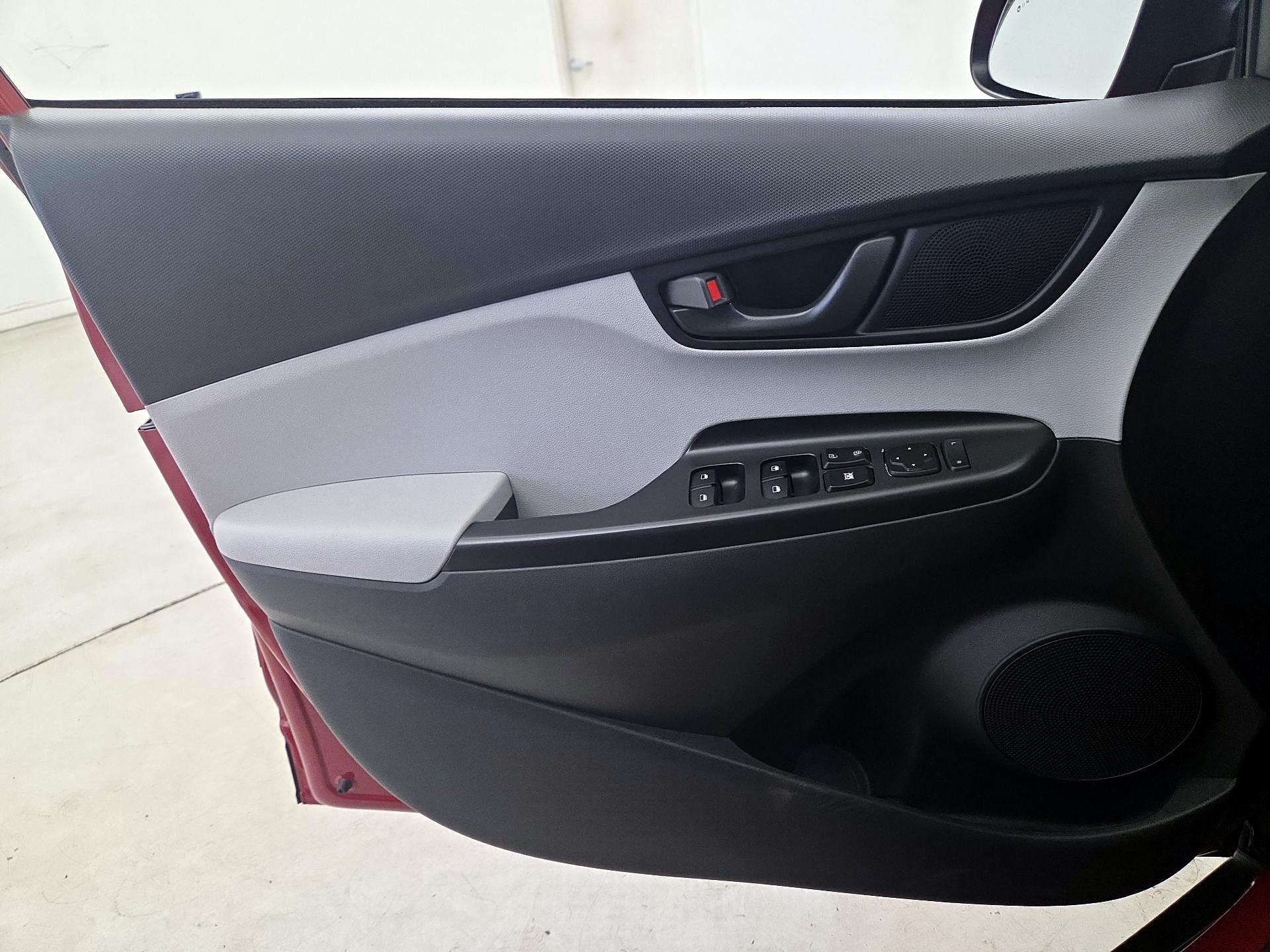 Thumbnail: 2022 Hyundai Kona - 12