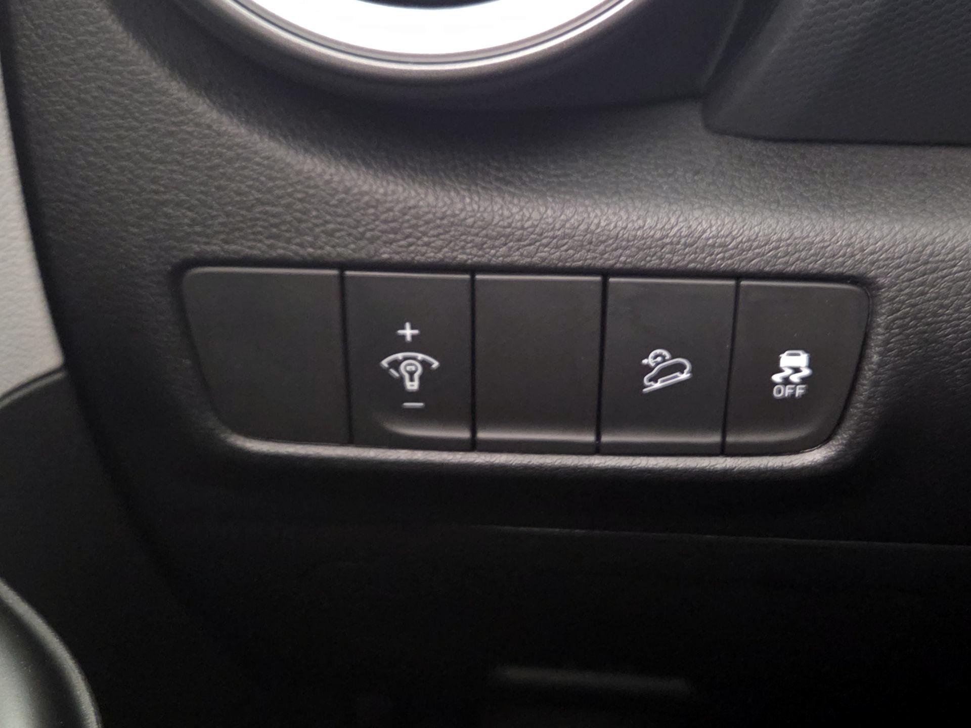 Thumbnail: 2022 Hyundai Kona - 13