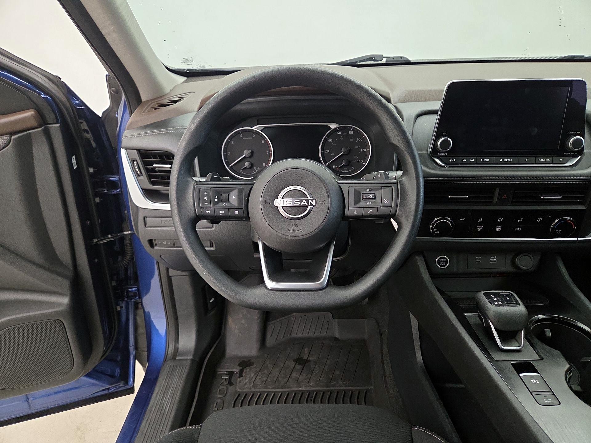 Thumbnail: 2023 Nissan Rogue - 10