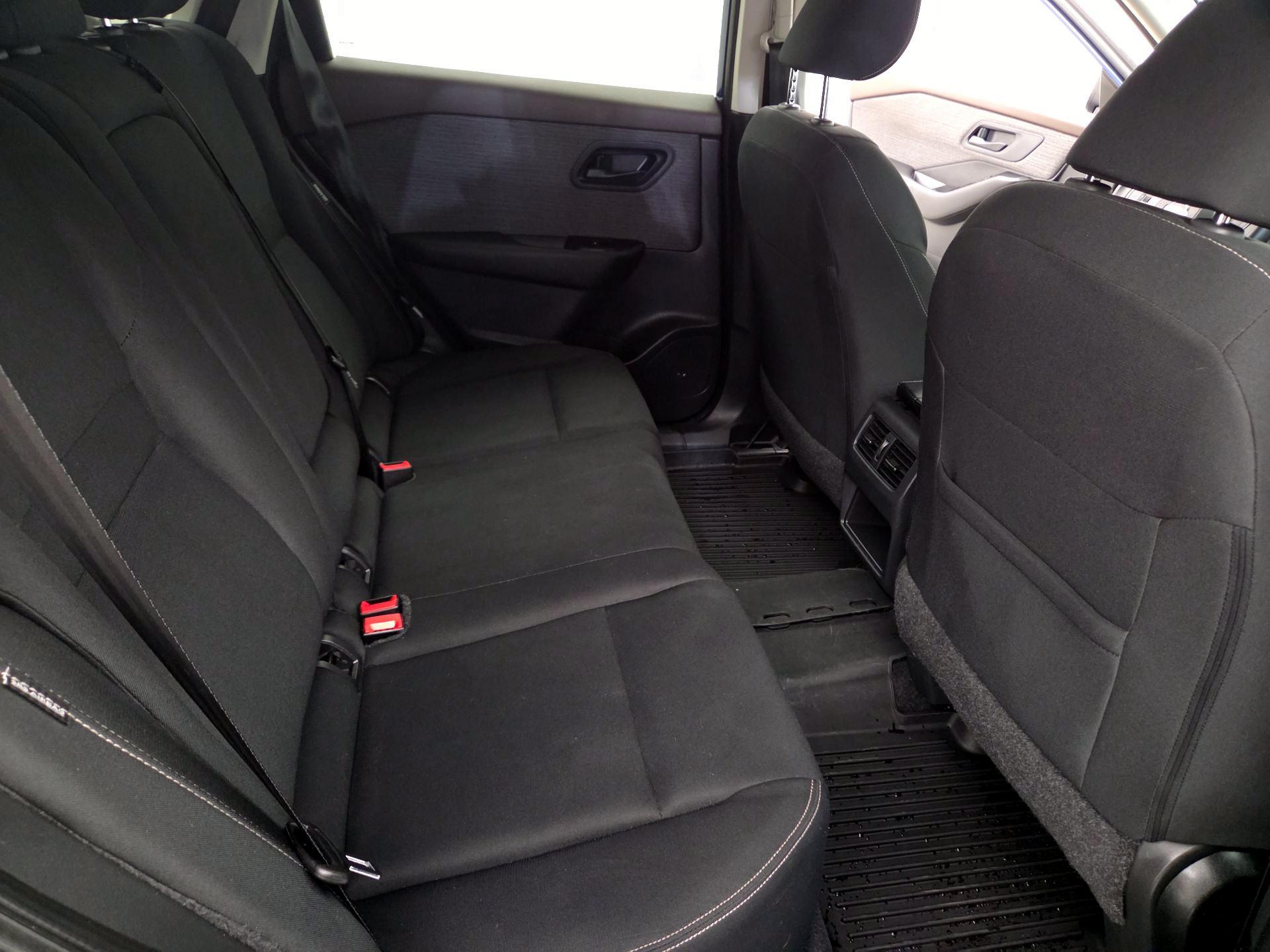 Thumbnail: 2023 Nissan Rogue - 18