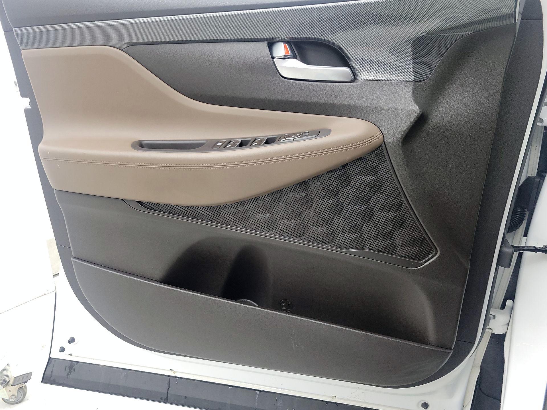 Thumbnail: 2022 Hyundai Santa Fe - 12