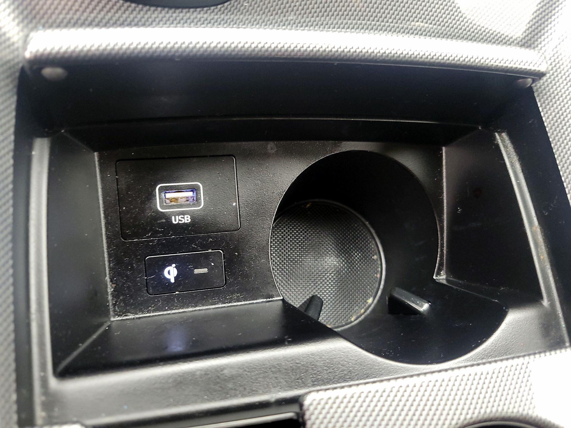 Thumbnail: 2022 Hyundai Santa Fe - 18