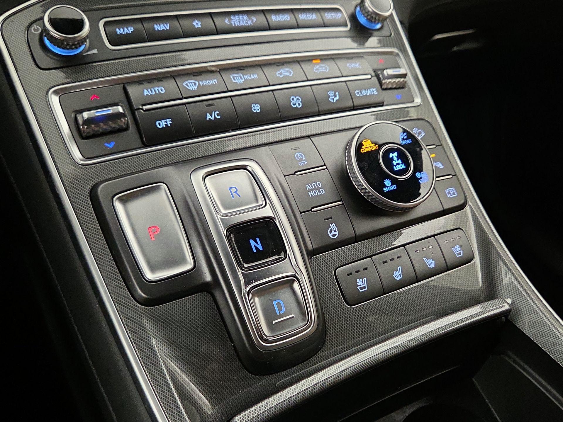 Thumbnail: 2023 Hyundai Santa Fe - 18