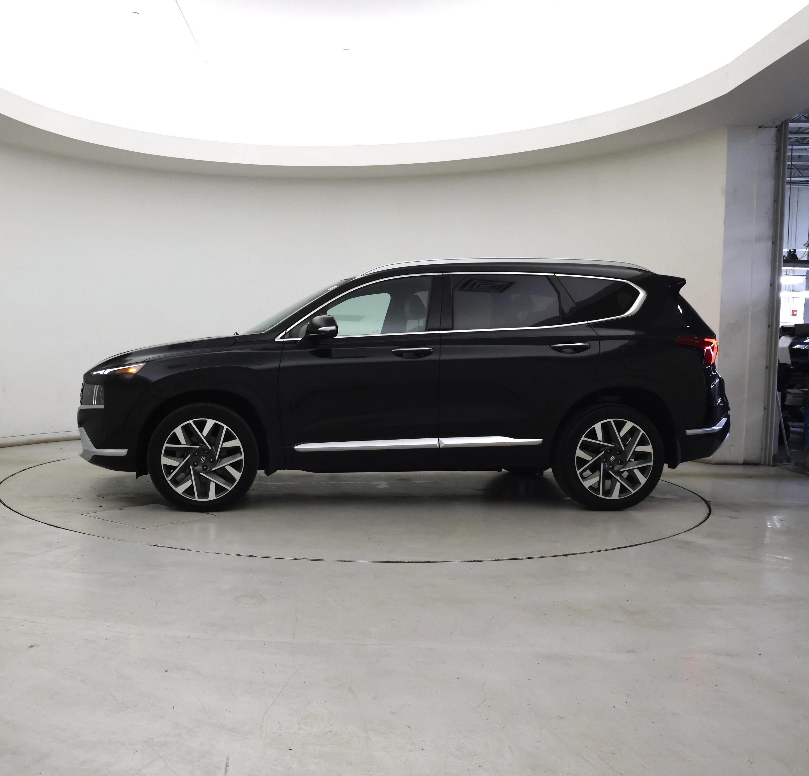 Thumbnail: 2023 Hyundai Santa Fe - 3