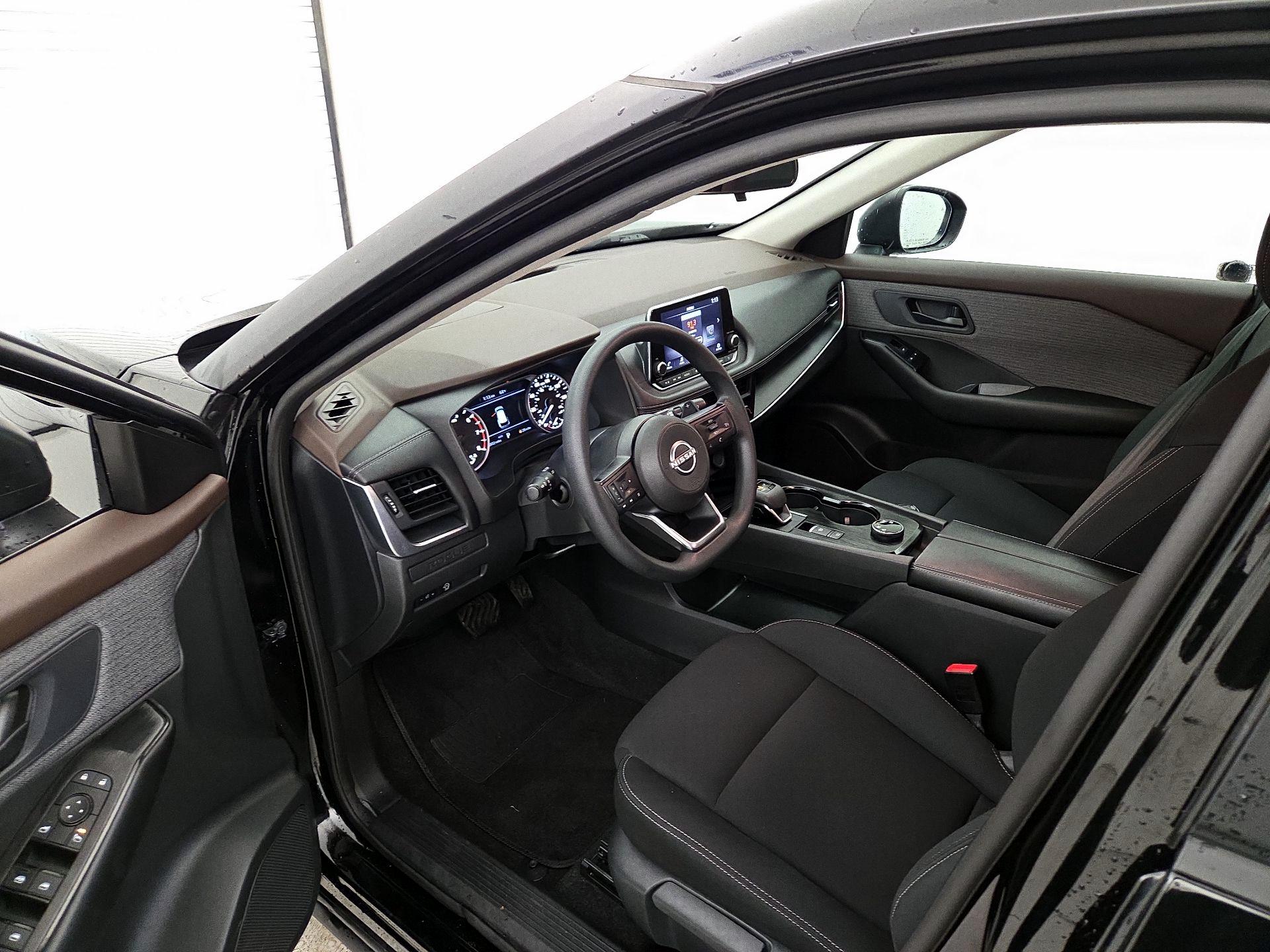 Thumbnail: 2023 Nissan Rogue - 11