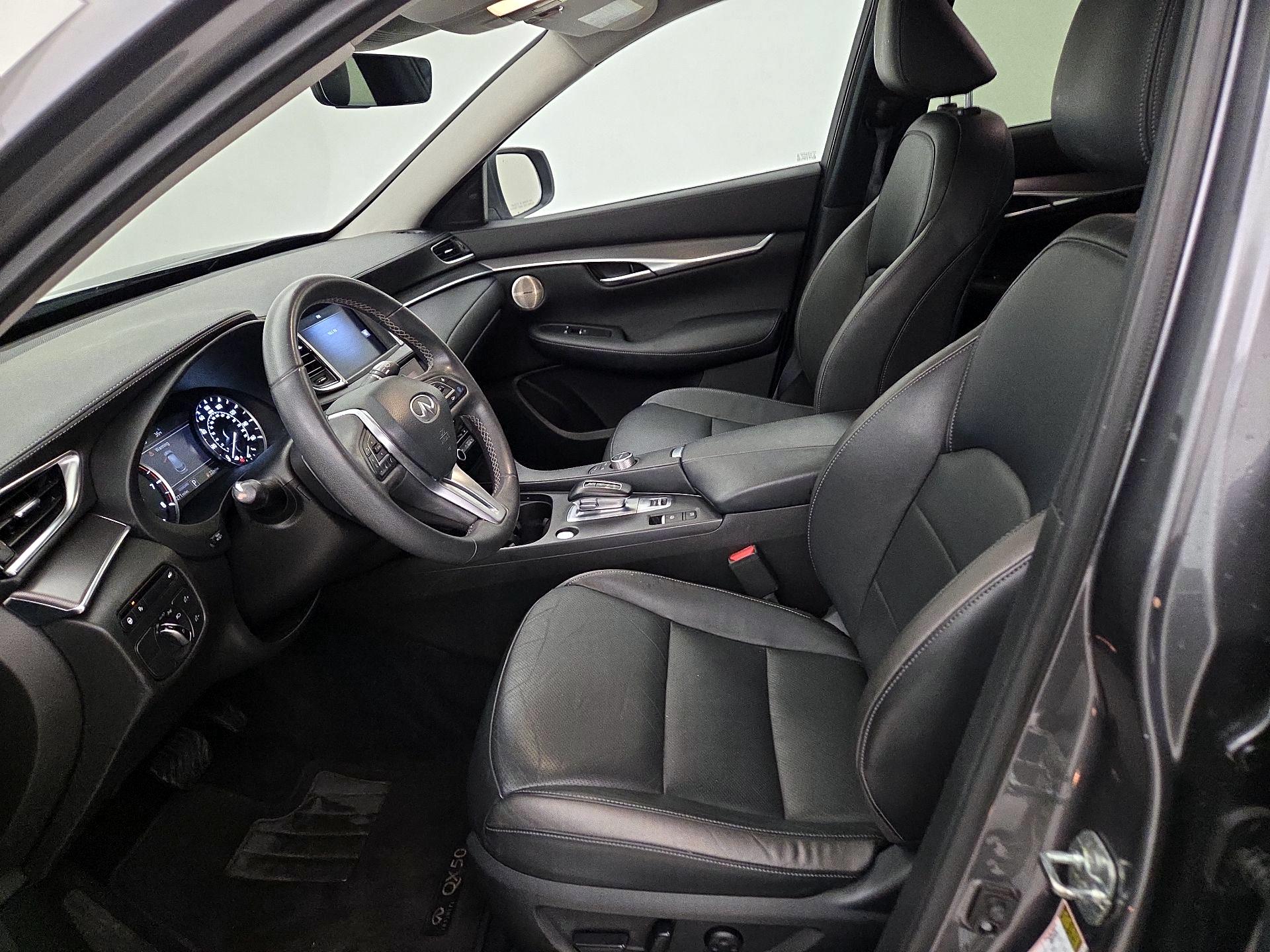 Thumbnail: 2023 INFINITI QX50 - 11