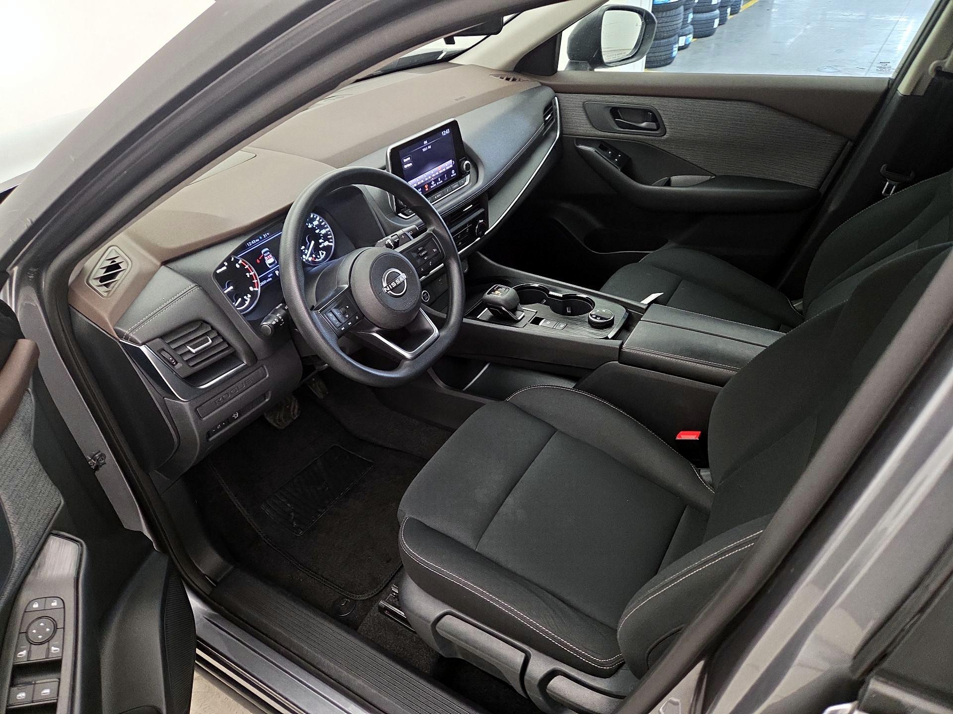 Thumbnail: 2023 Nissan Rogue - 11
