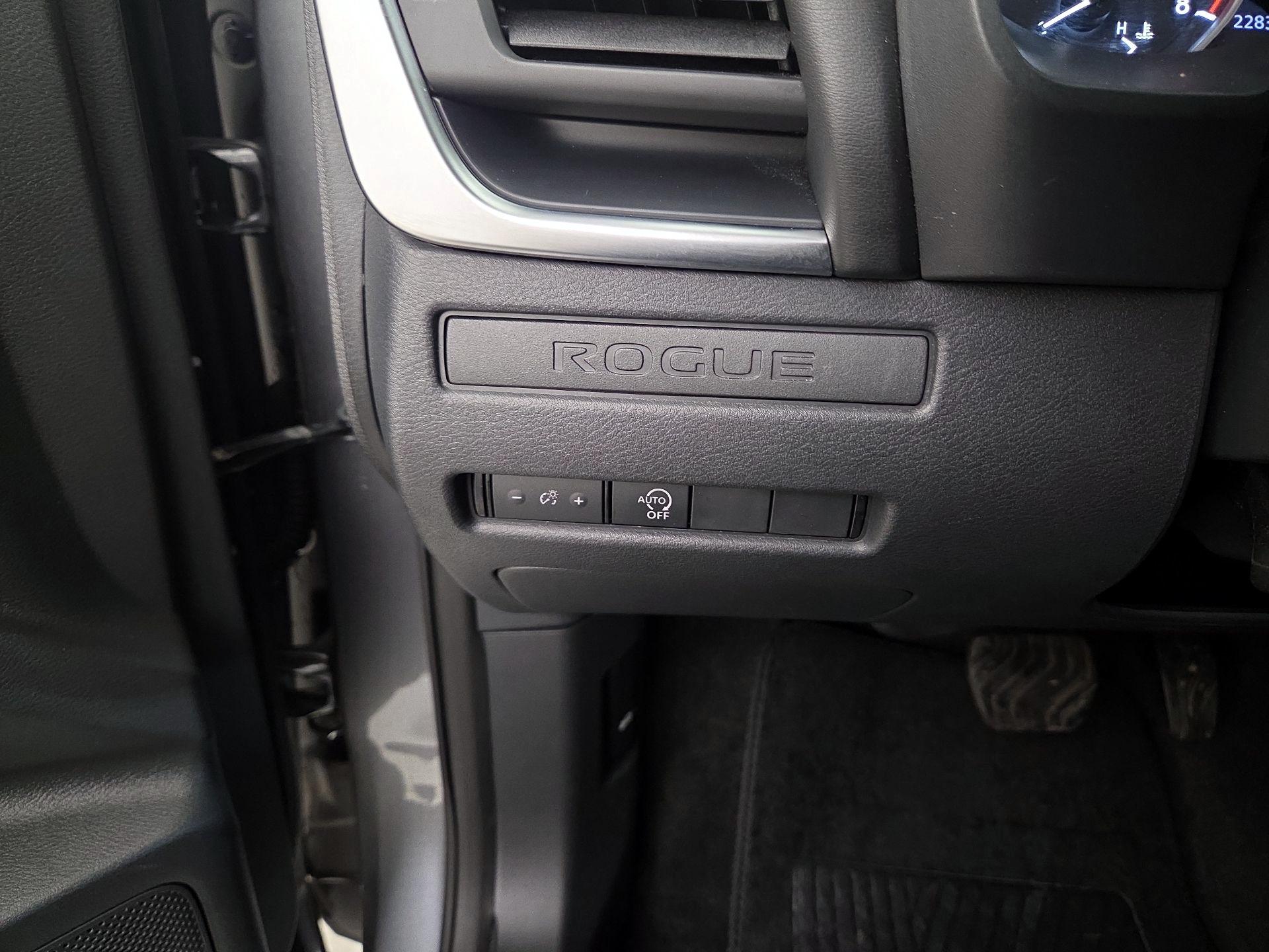 Thumbnail: 2023 Nissan Rogue - 13