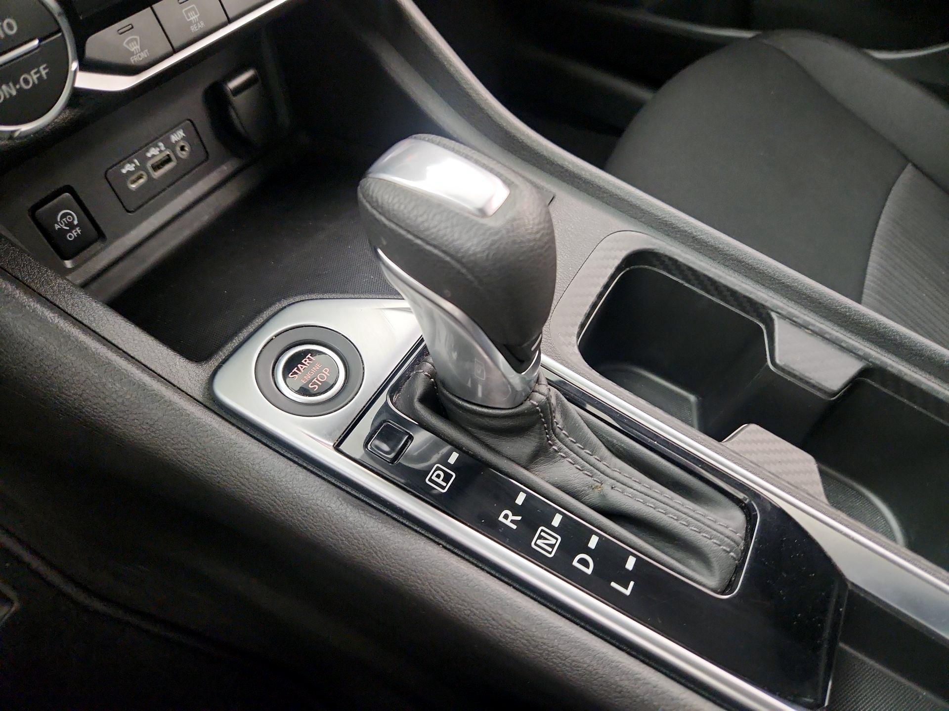 Thumbnail: 2024 Nissan Sentra - 17