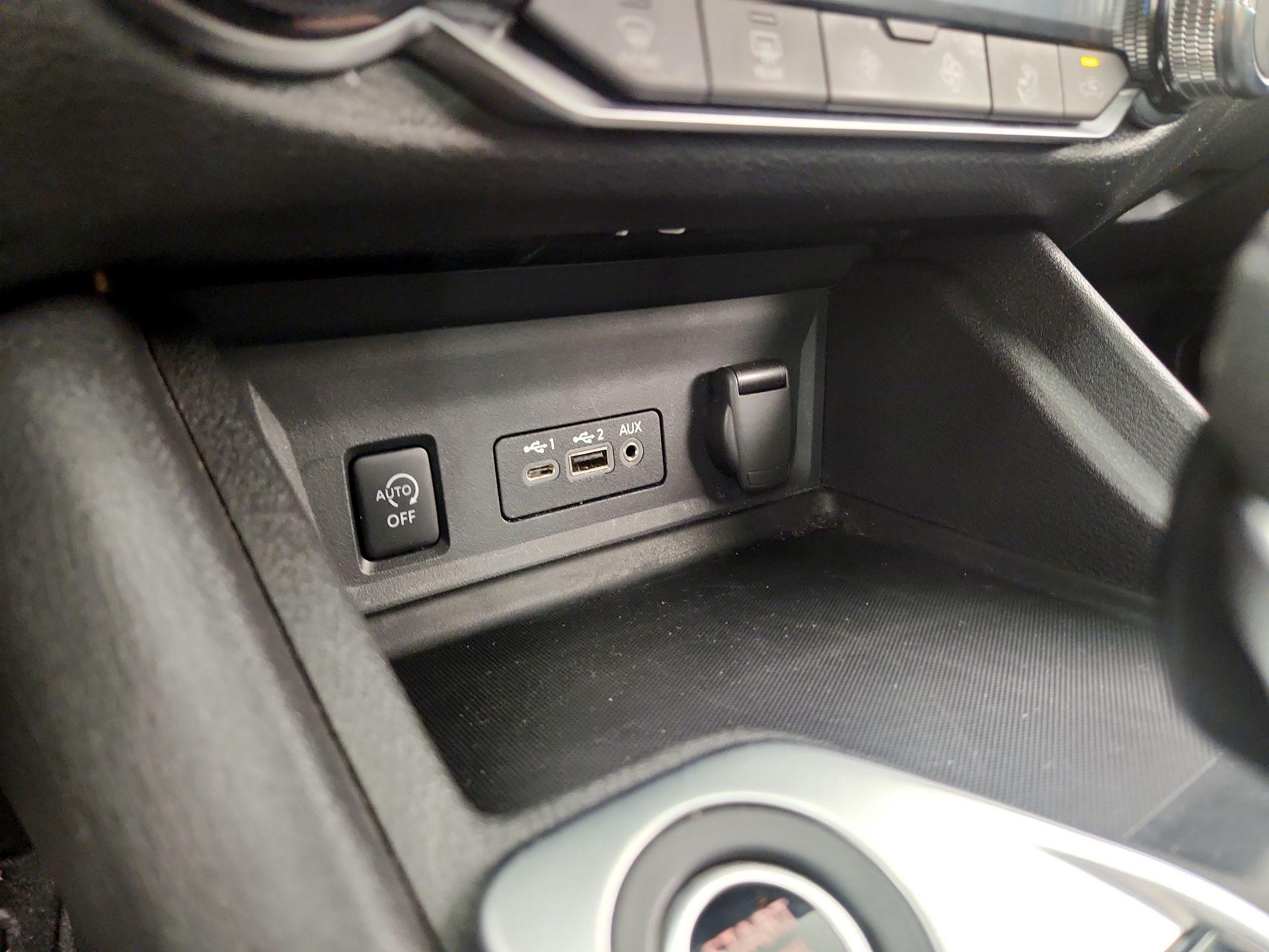 Thumbnail: 2024 Nissan Sentra - 18