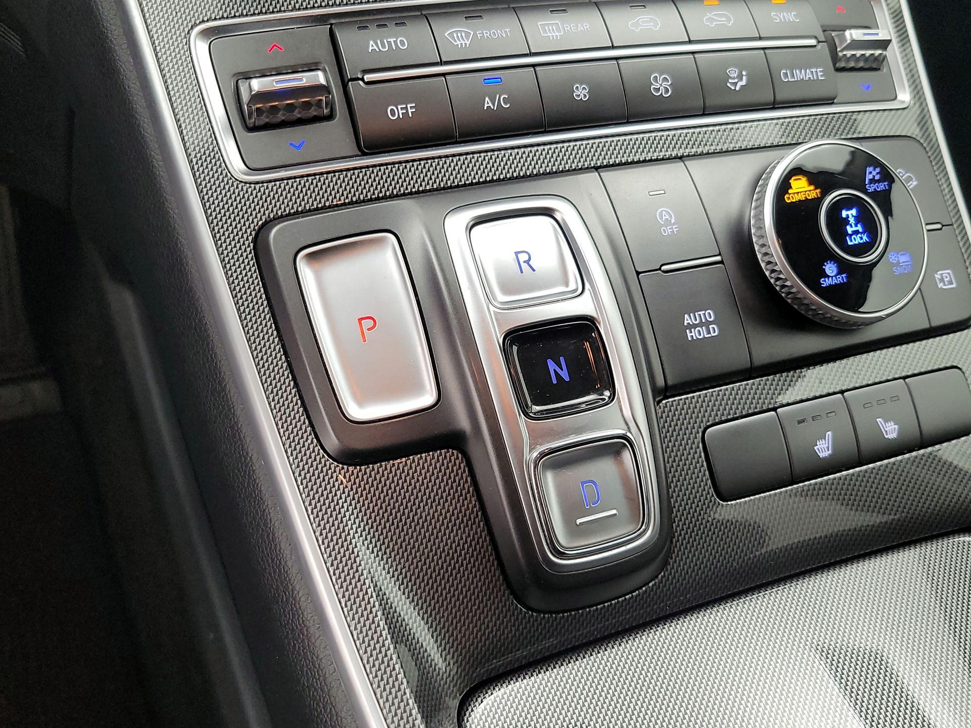 Thumbnail: 2023 Hyundai Santa Fe - 18