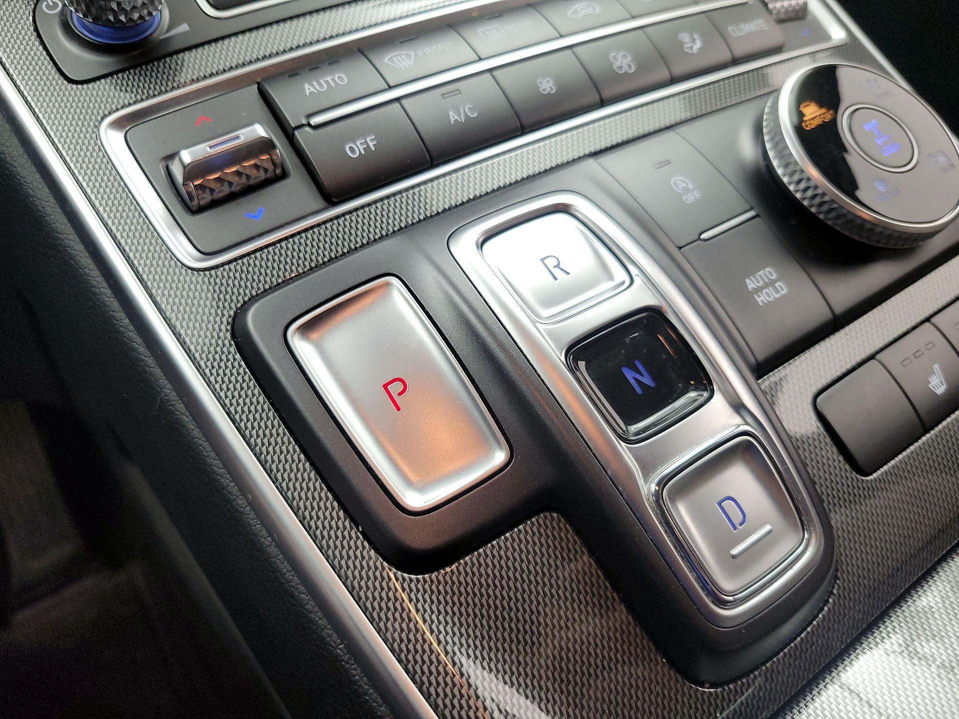 Thumbnail: 2023 Hyundai Santa Fe - 16