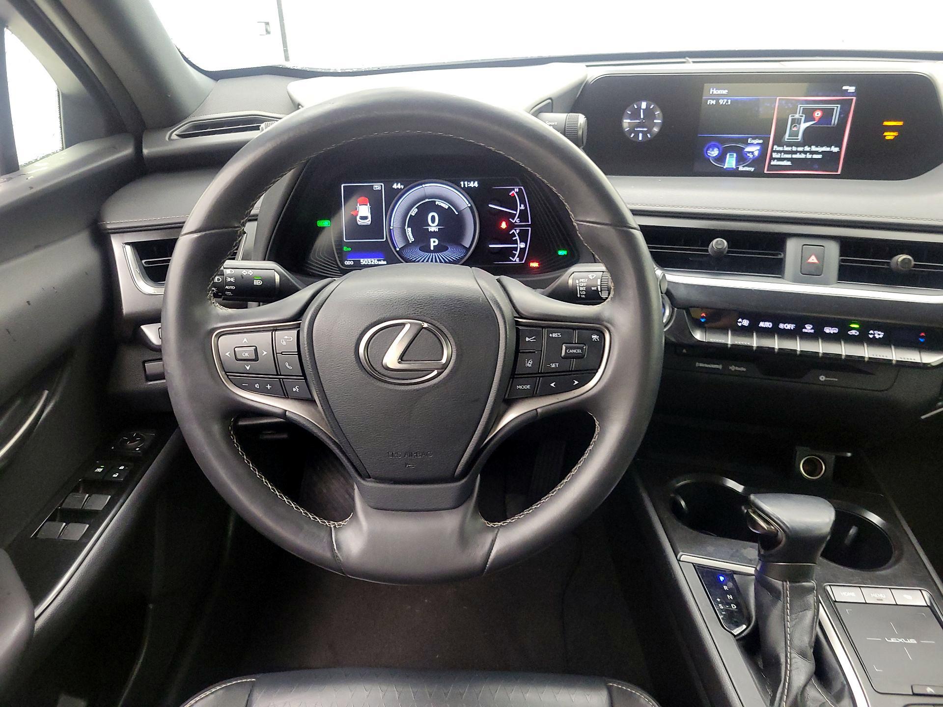 Thumbnail: 2021 Lexus UX - 10