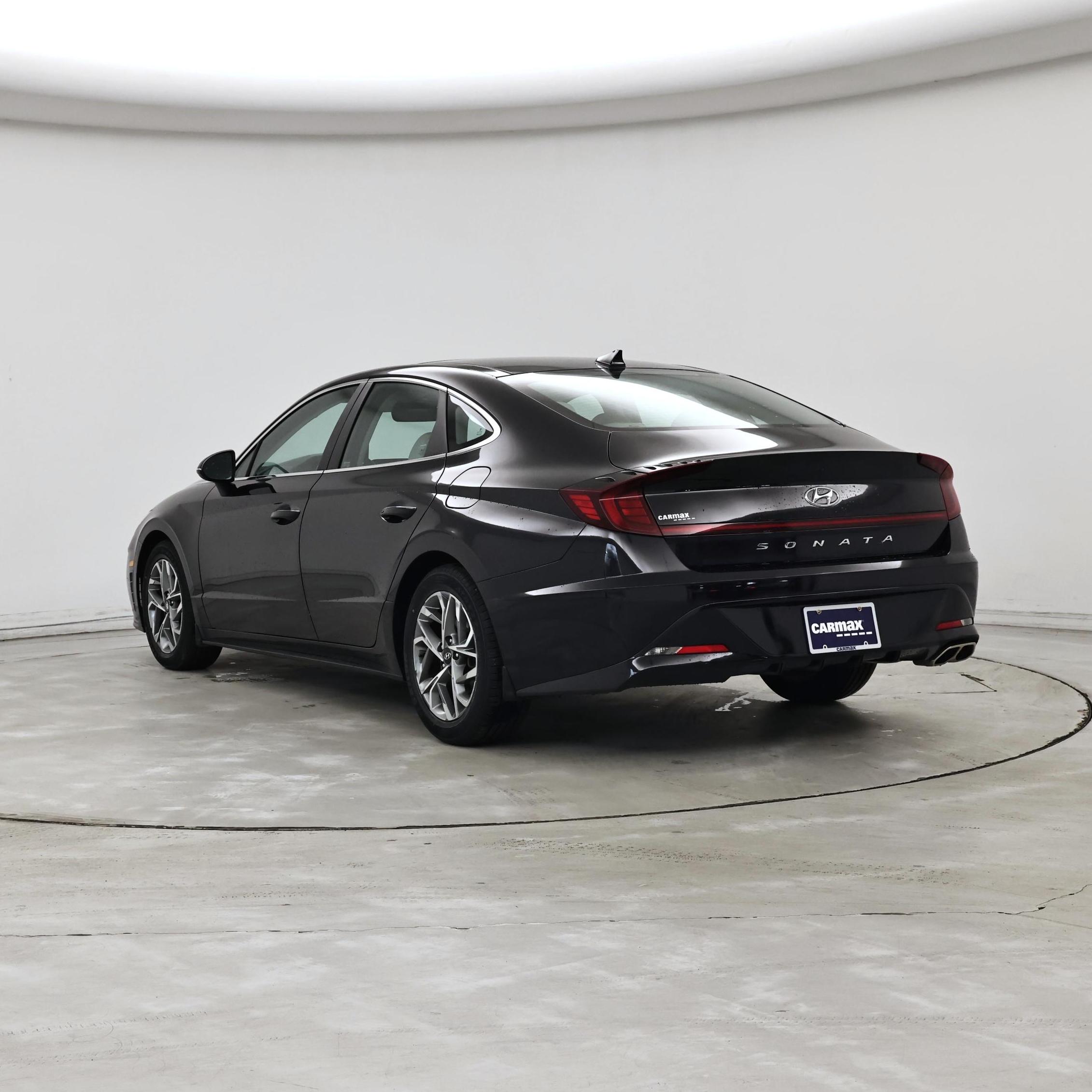 Thumbnail: 2023 Hyundai Sonata - 2