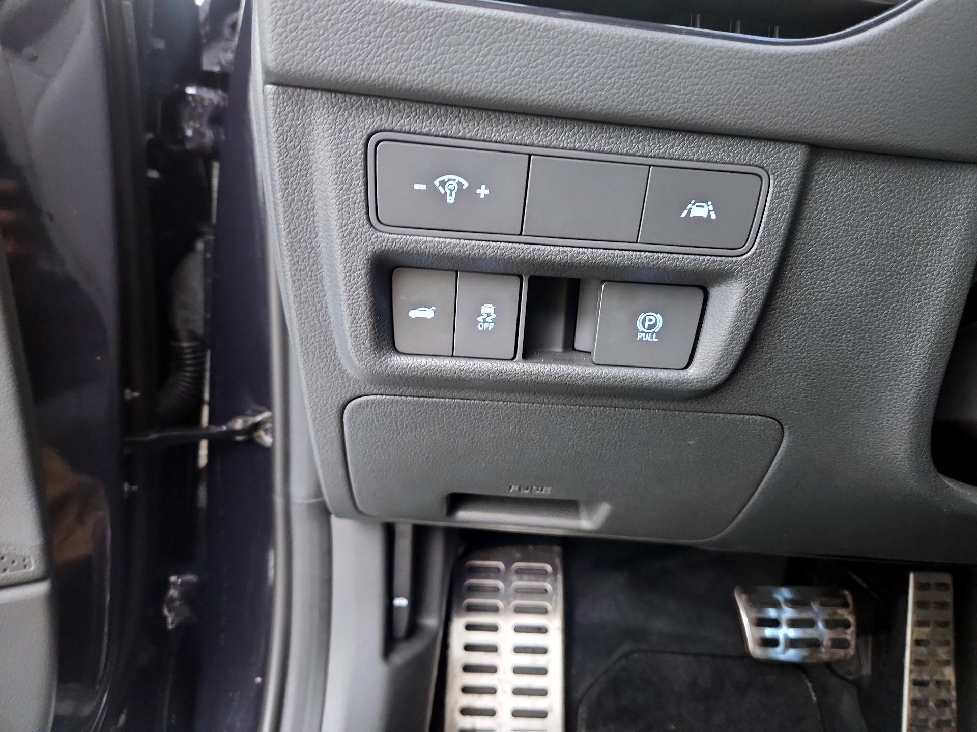 Thumbnail: 2023 Hyundai Sonata - 13