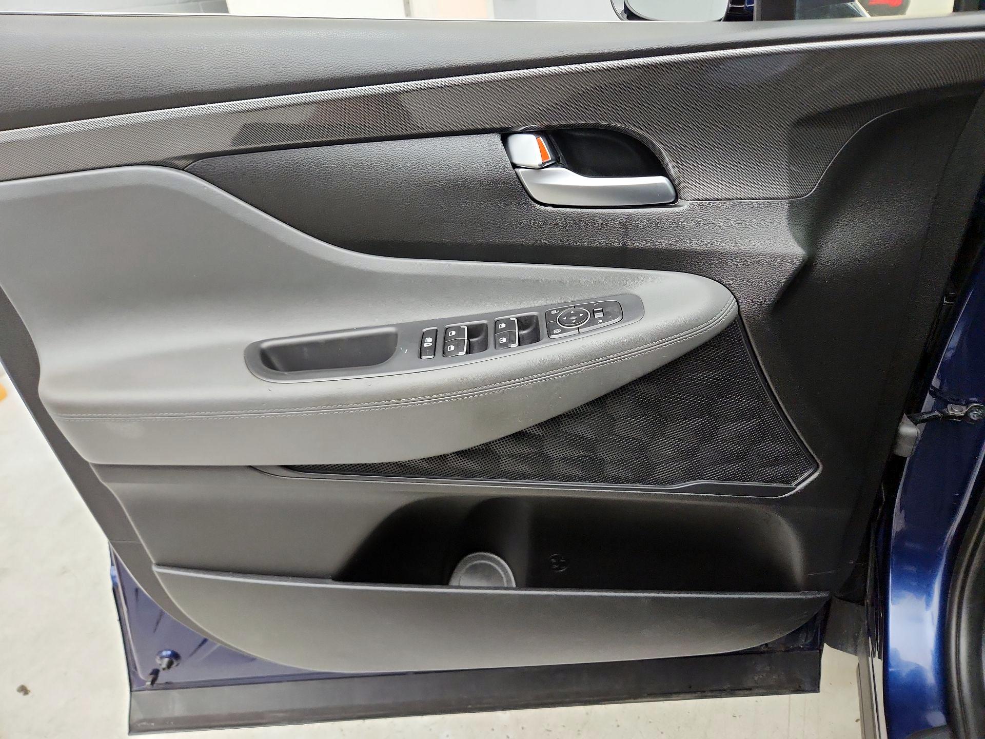 Thumbnail: 2023 Hyundai Santa Fe - 12