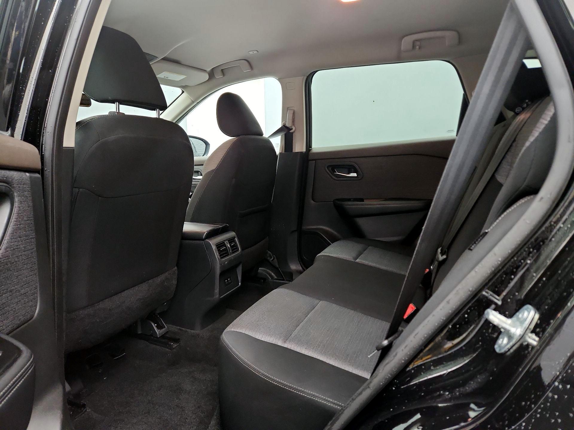 Thumbnail: 2023 Nissan Rogue - 19