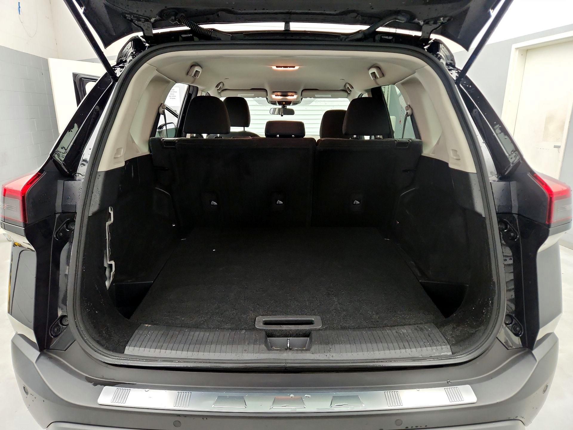 Thumbnail: 2023 Nissan Rogue - 20